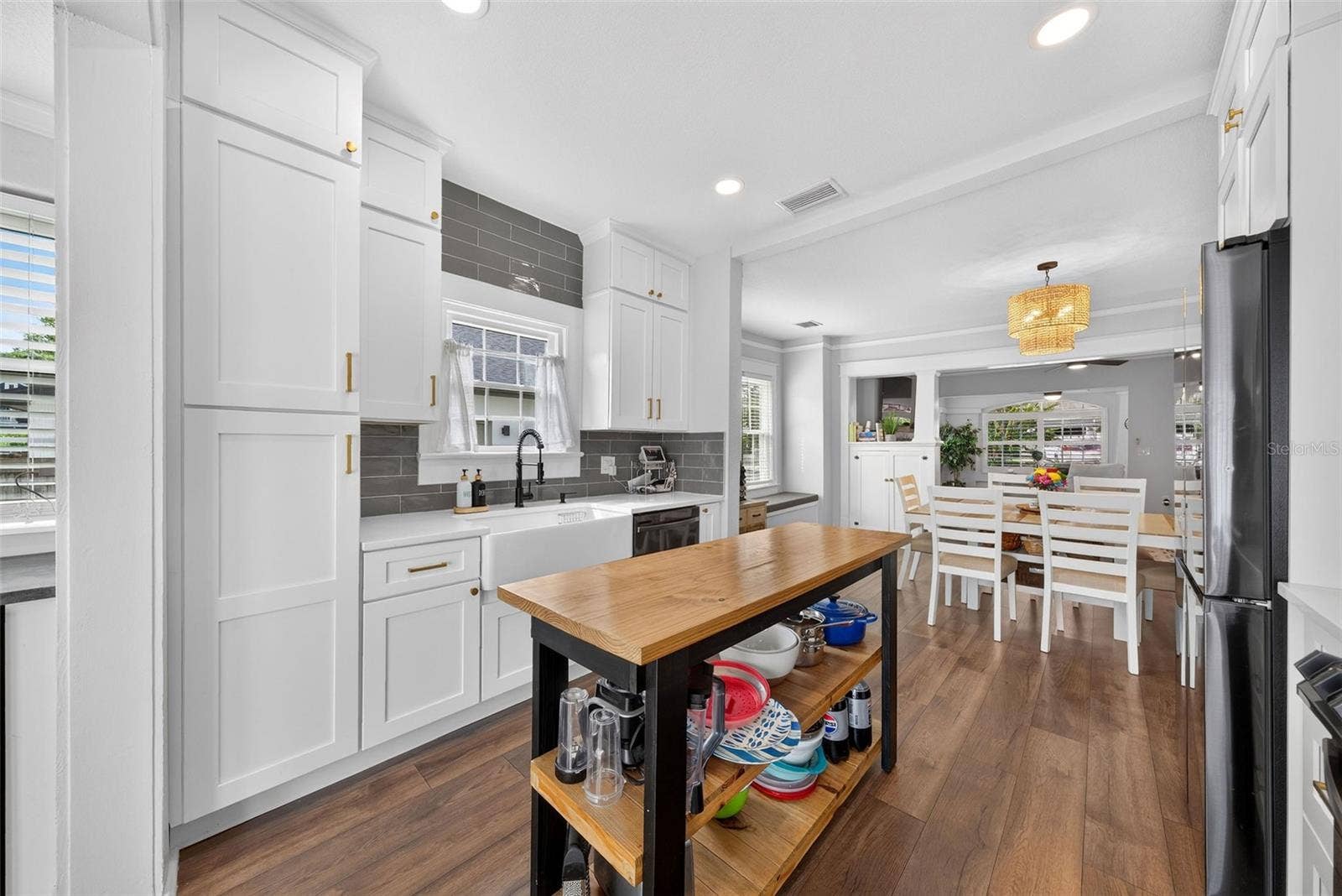 1625 S EOLA DRIVE, Orlando, FL 32806 1625 S EOLA DRIVE, Orlando, FL 32806