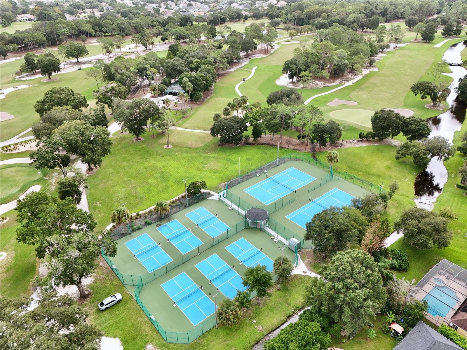 8580 EL PRADO AVENUE, Orlando, FL 32825 8580 EL PRADO AVENUE, Orlando, FL 32825