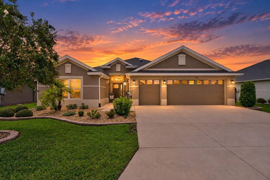 Property photo for 912 HUBBARD LOOP, The Villages, FL