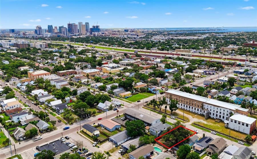 Property photo for 2517 W SPRUCE STREET, Tampa, FL