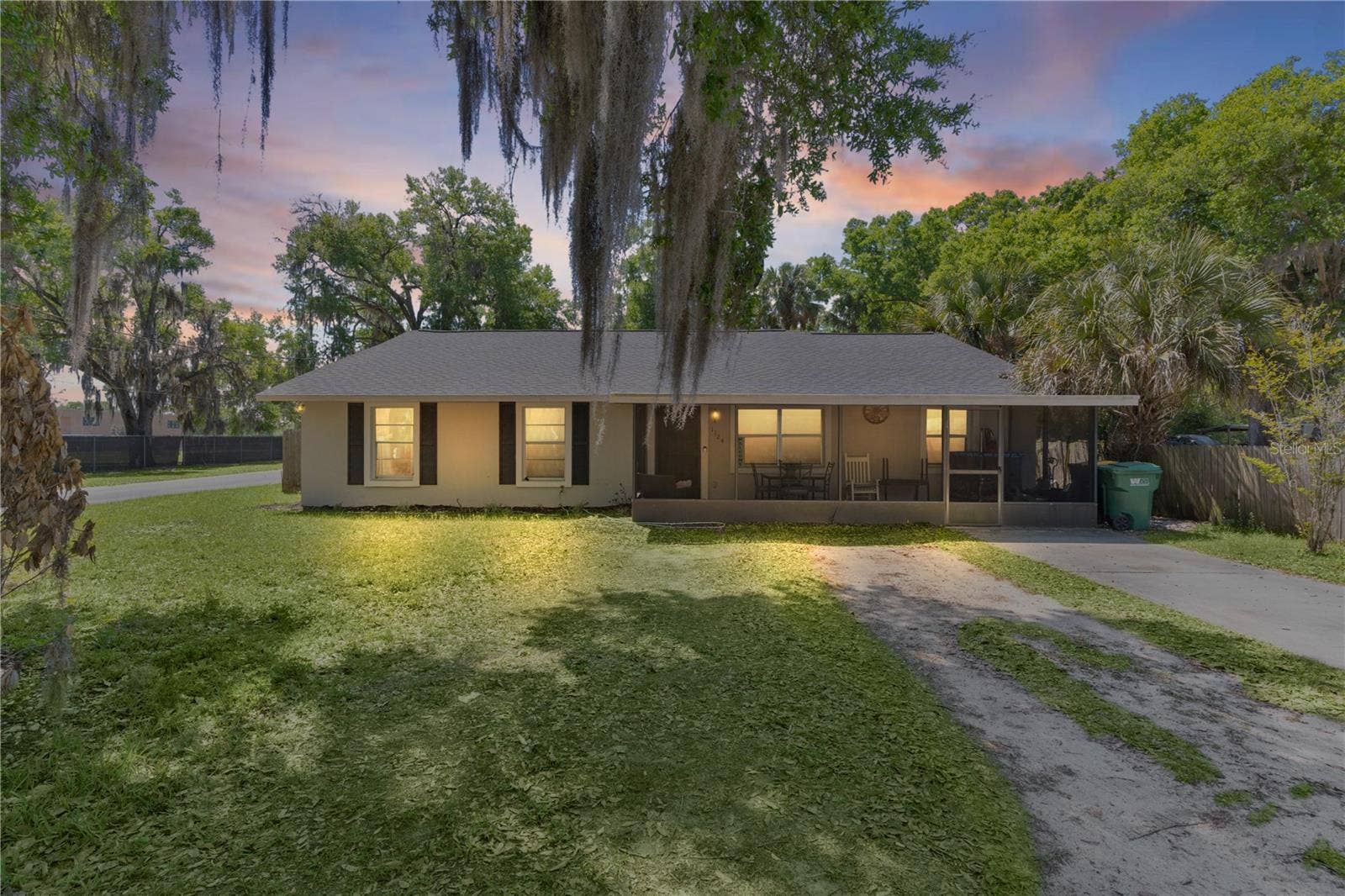 1124 N GRANT AVENUE, Mount Dora, FL 32757 1124 N GRANT AVENUE, Mount Dora, FL 32757