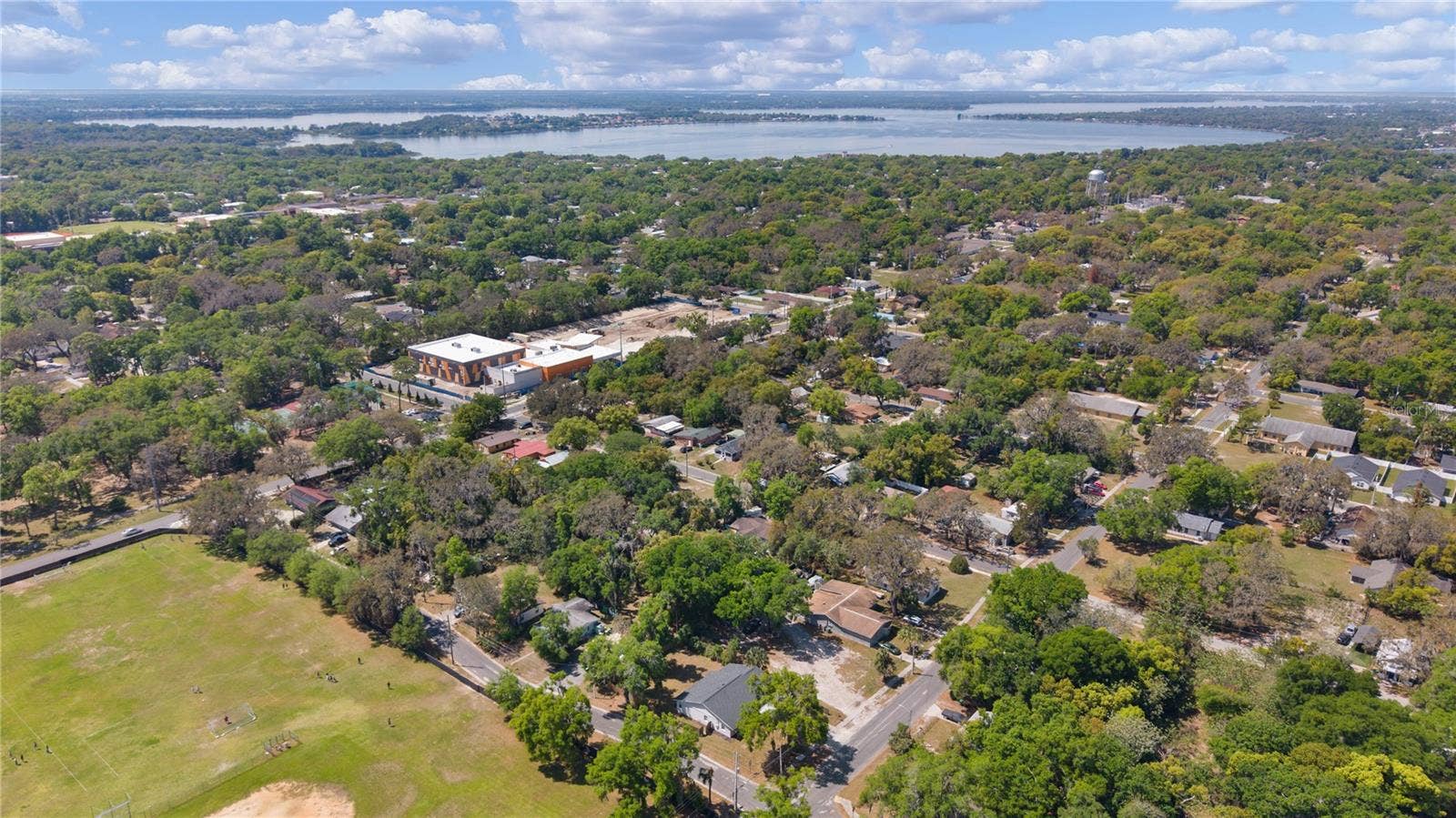 1124 N GRANT AVENUE, Mount Dora, FL 32757 1124 N GRANT AVENUE, Mount Dora, FL 32757