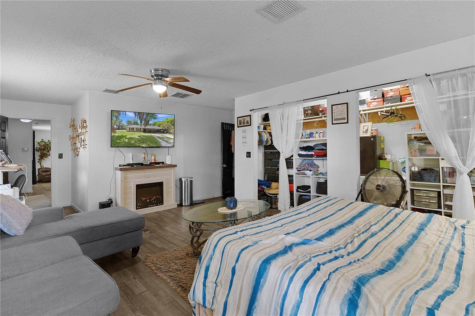 1124 N GRANT AVENUE, Mount Dora, FL 32757 1124 N GRANT AVENUE, Mount Dora, FL 32757