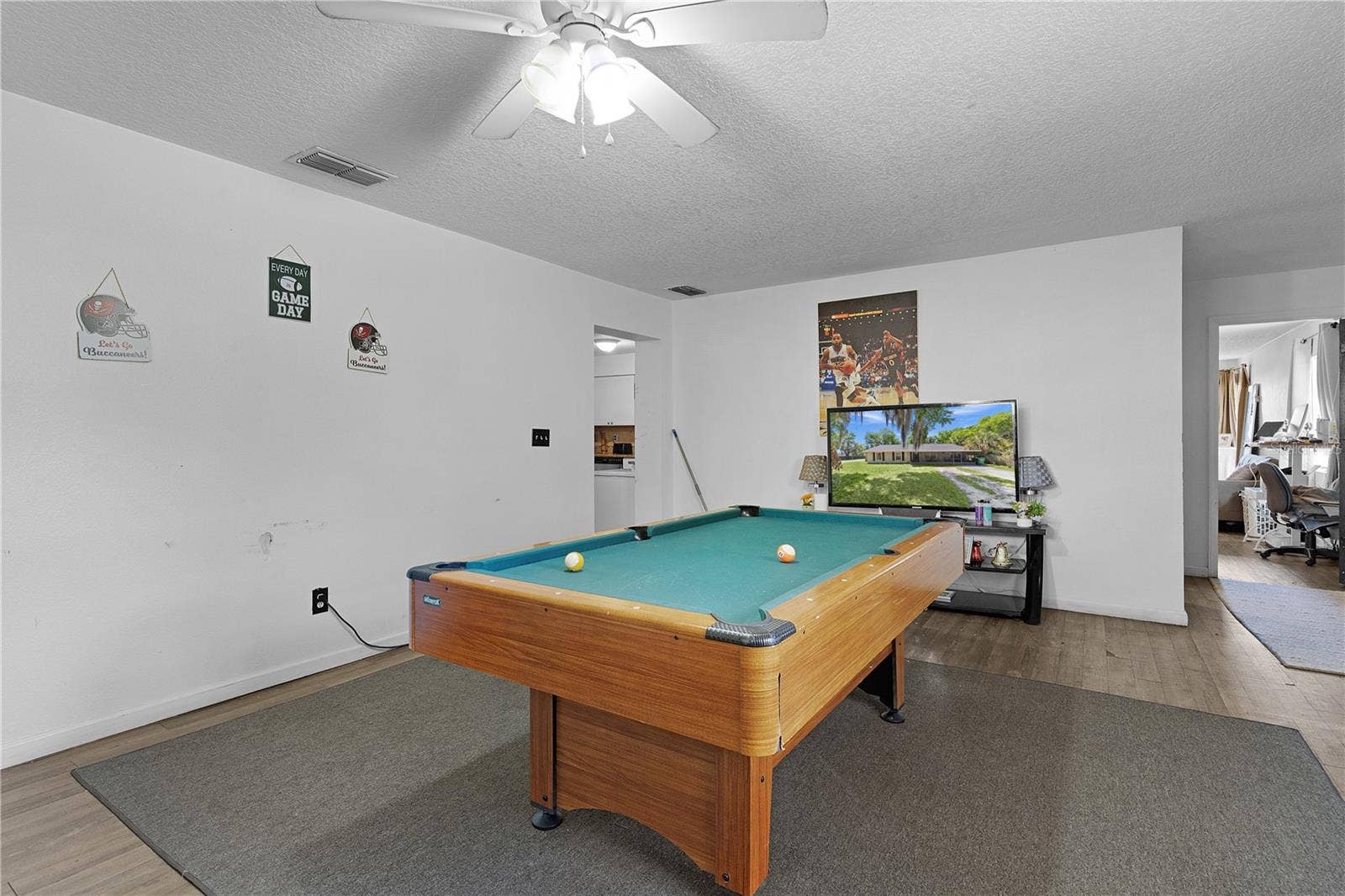1124 N GRANT AVENUE, Mount Dora, FL 32757 1124 N GRANT AVENUE, Mount Dora, FL 32757