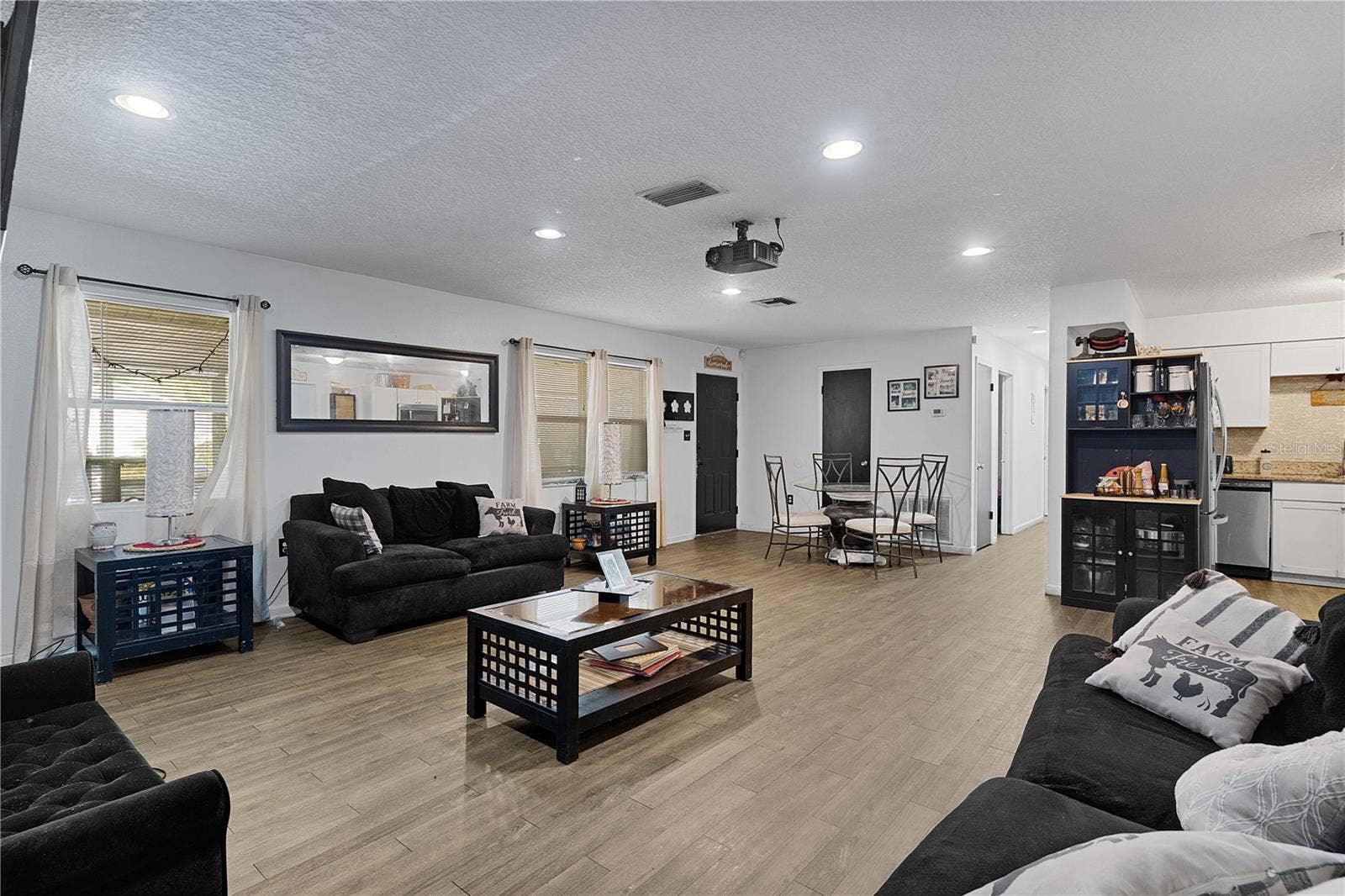 1124 N GRANT AVENUE, Mount Dora, FL 32757 1124 N GRANT AVENUE, Mount Dora, FL 32757
