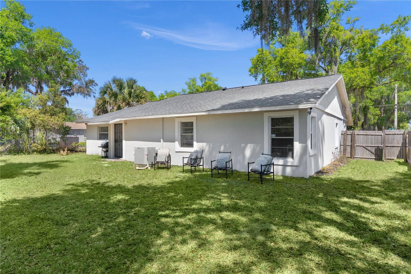 1124 N GRANT AVENUE, Mount Dora, FL 32757 1124 N GRANT AVENUE, Mount Dora, FL 32757
