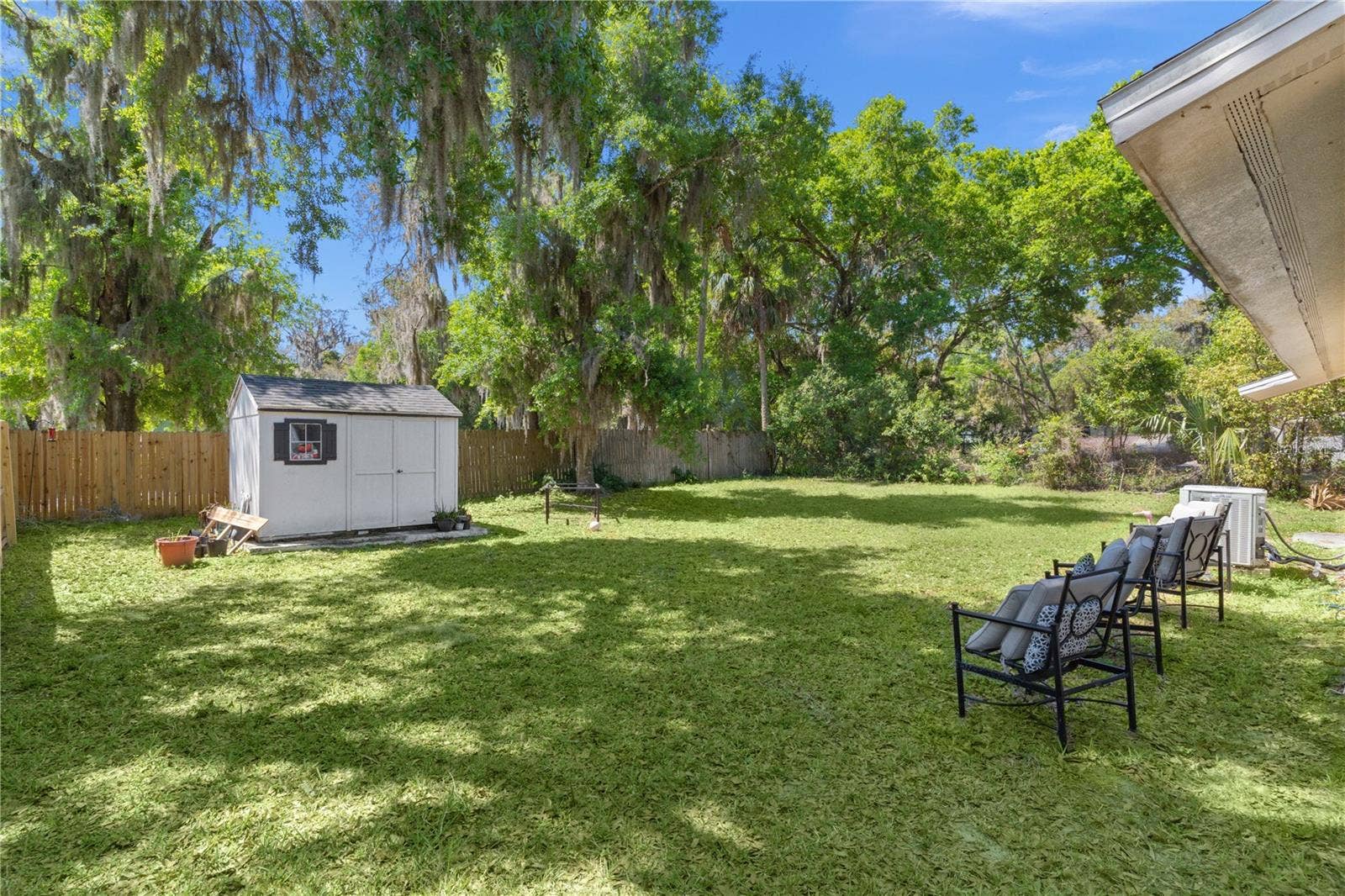 1124 N GRANT AVENUE, Mount Dora, FL 32757 1124 N GRANT AVENUE, Mount Dora, FL 32757