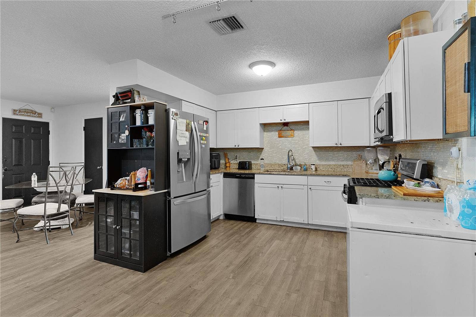1124 N GRANT AVENUE, Mount Dora, FL 32757 1124 N GRANT AVENUE, Mount Dora, FL 32757