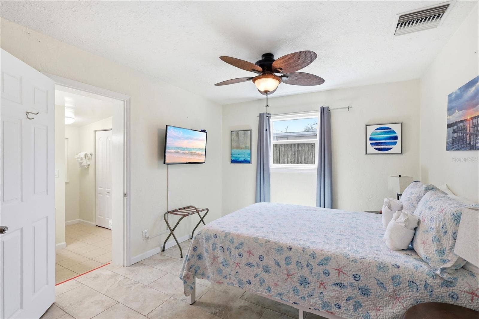 159 LAURIE DRIVE, Ormond Beach, FL 32176 Primary Bedroom ensuite with walk in closet