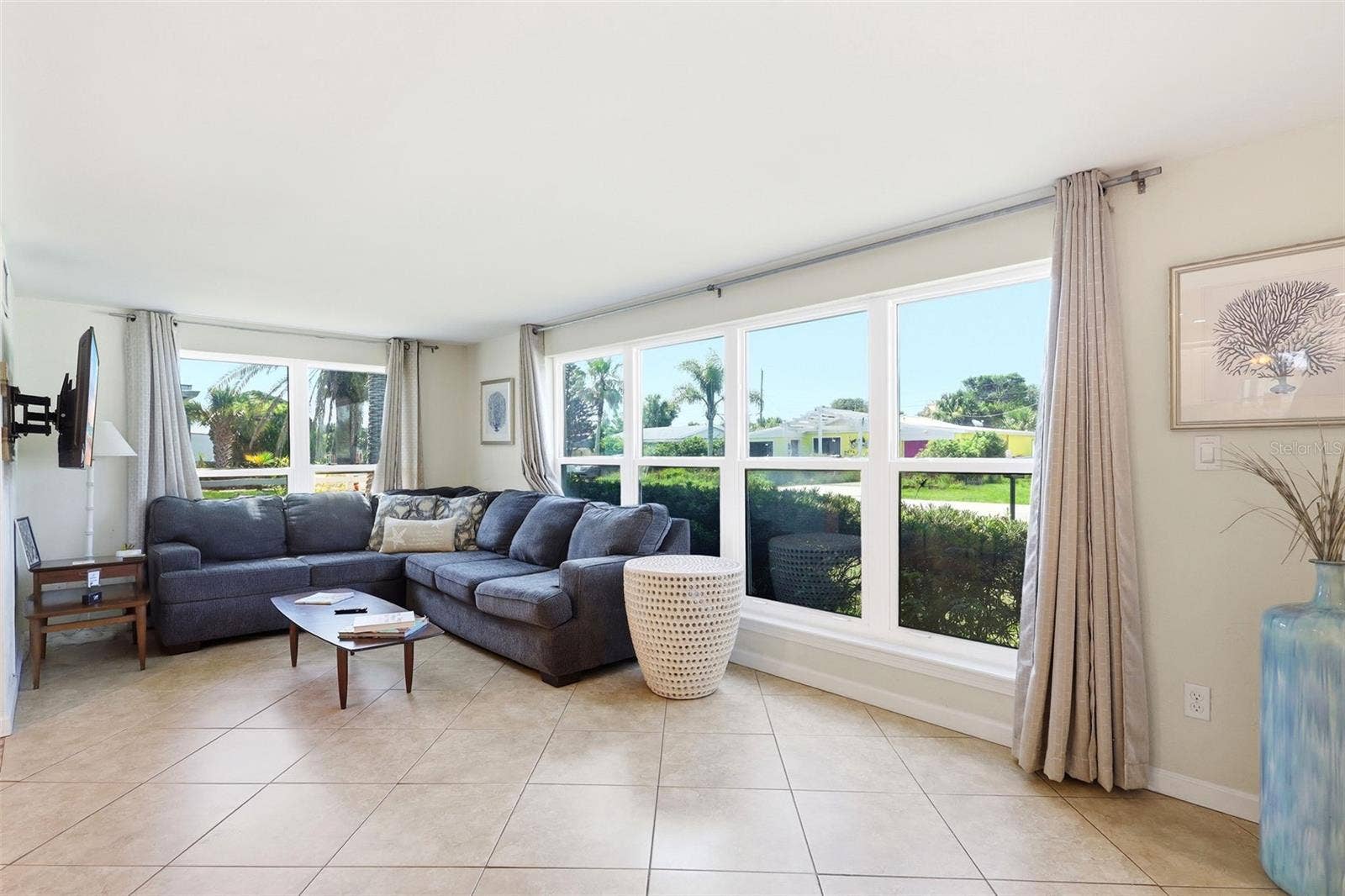 159 LAURIE DRIVE, Ormond Beach, FL 32176 159 LAURIE DRIVE, Ormond Beach, FL 32176