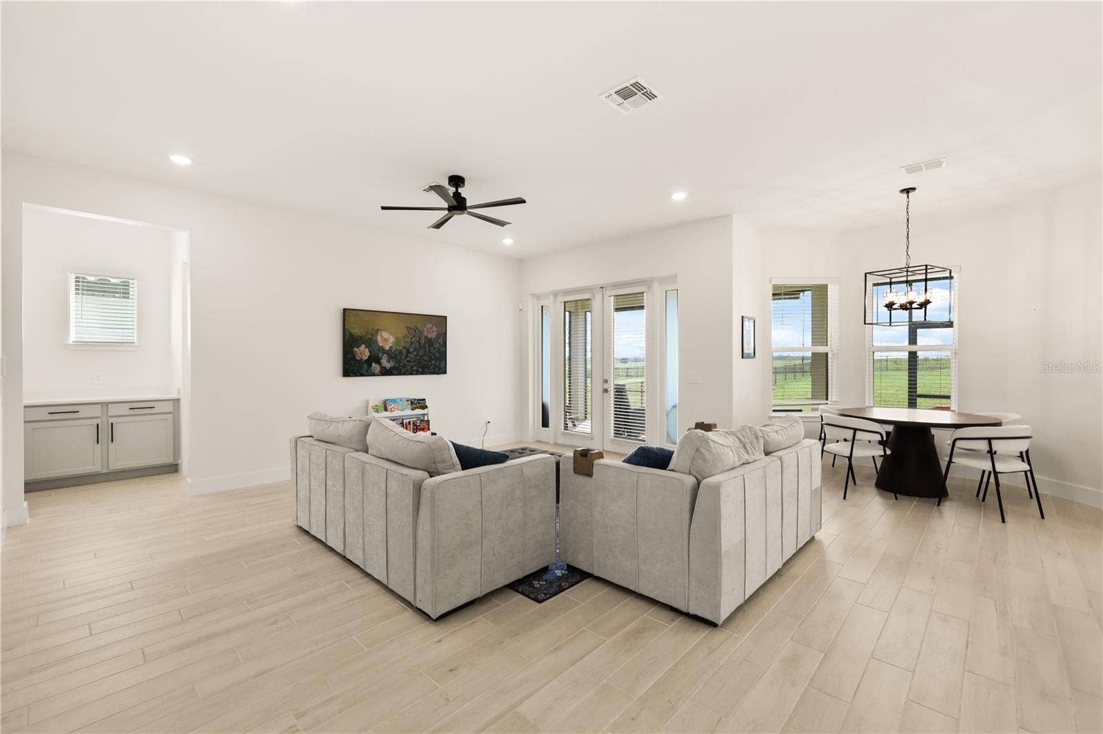 16513 SILVER BROOK WAY, Winter Garden, FL 34787 16513 SILVER BROOK WAY, Winter Garden, FL 34787