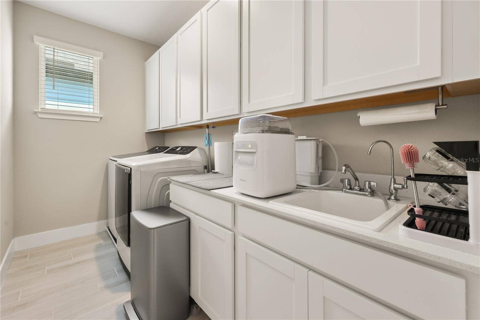 16513 SILVER BROOK WAY, Winter Garden, FL 34787 16513 SILVER BROOK WAY, Winter Garden, FL 34787