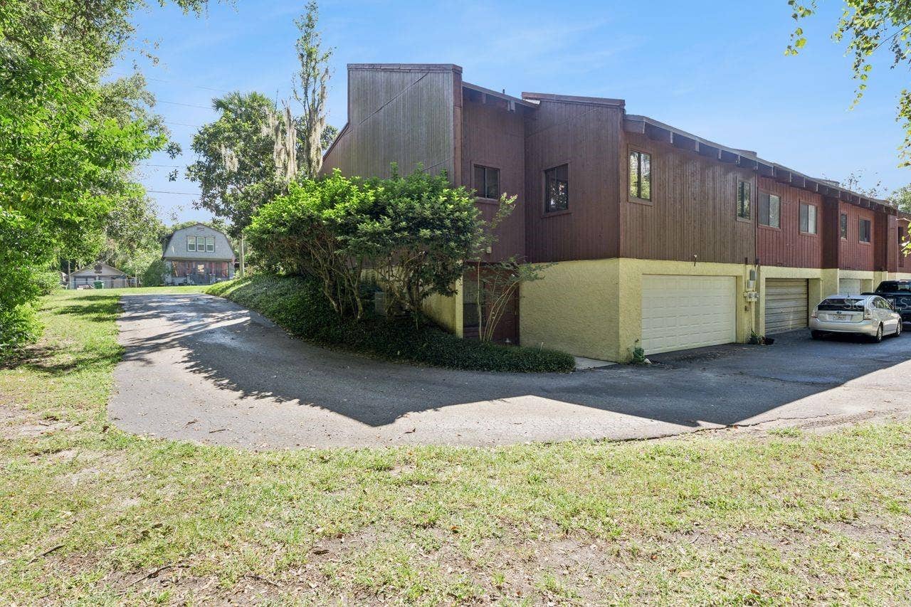 308 N GARFIELD AVENUE, Deland, FL 32724 308 N GARFIELD AVENUE, Deland, FL 32724