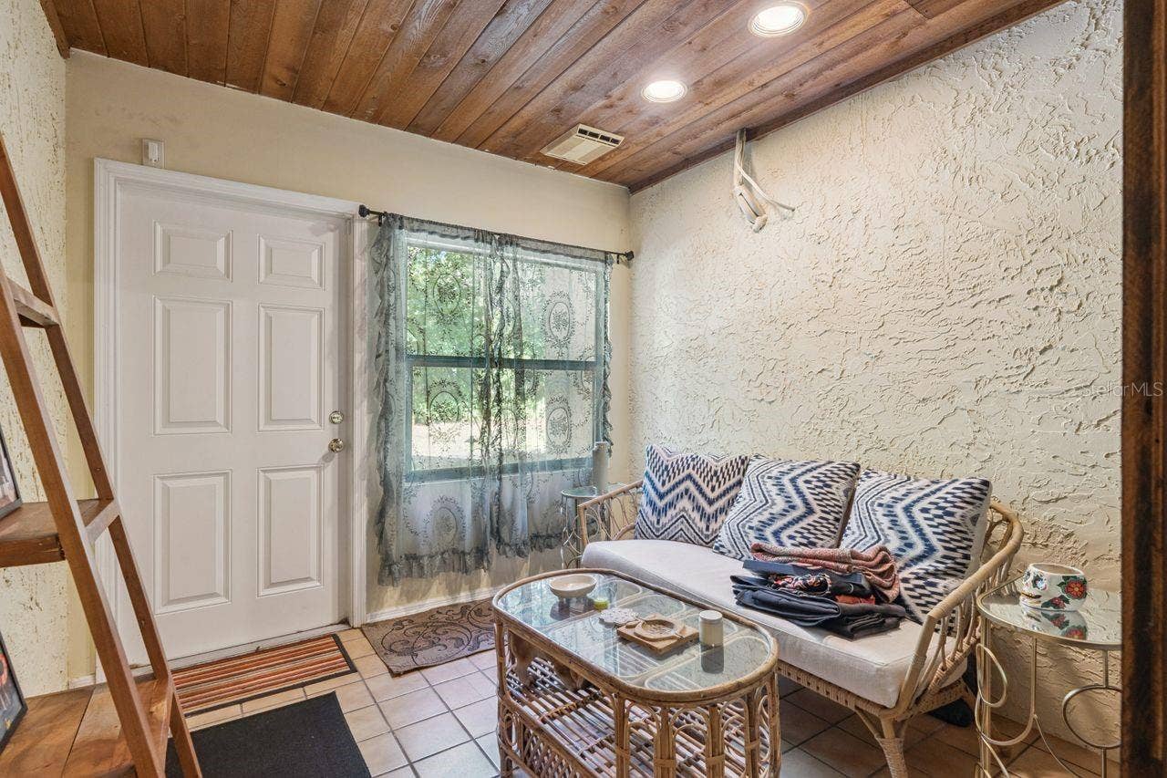 308 N GARFIELD AVENUE, Deland, FL 32724 308 N GARFIELD AVENUE, Deland, FL 32724