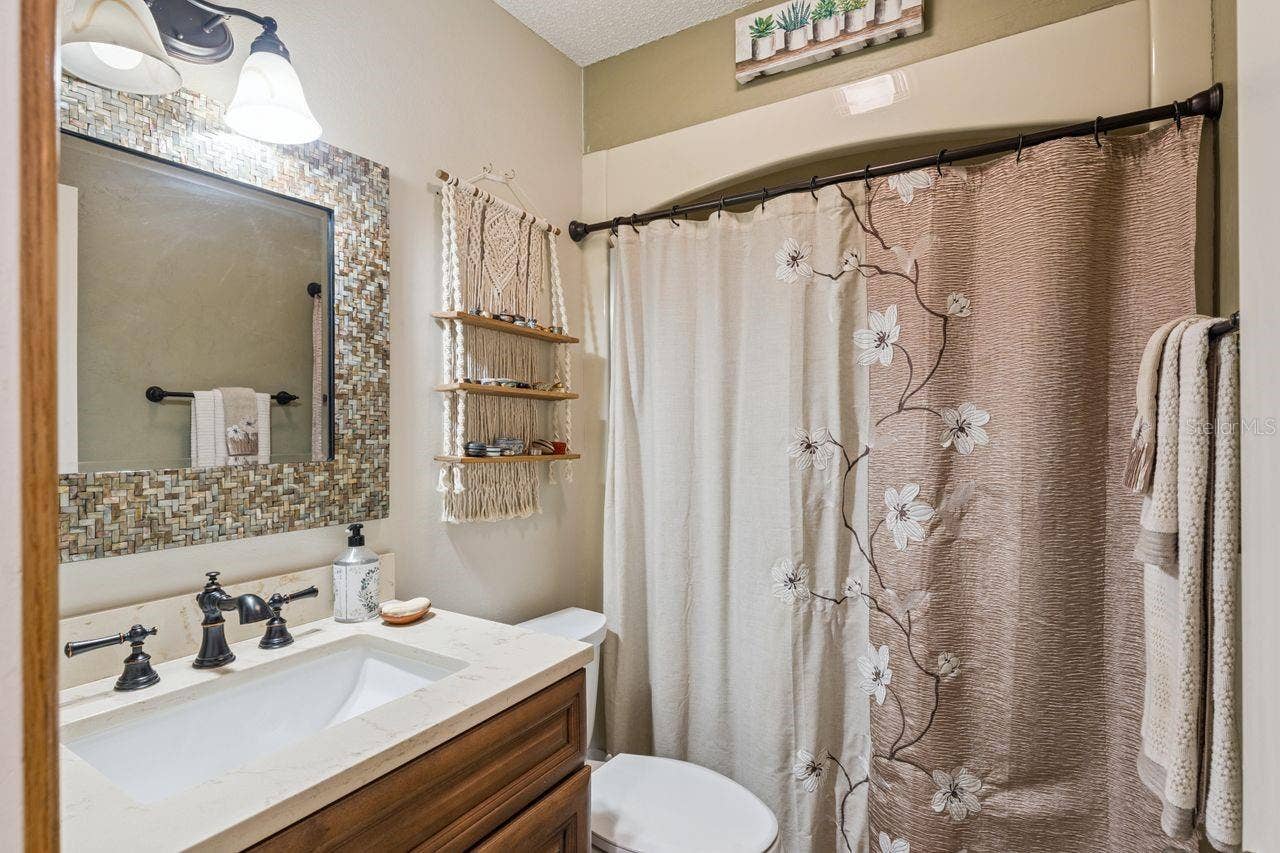 308 N GARFIELD AVENUE, Deland, FL 32724 308 N GARFIELD AVENUE, Deland, FL 32724