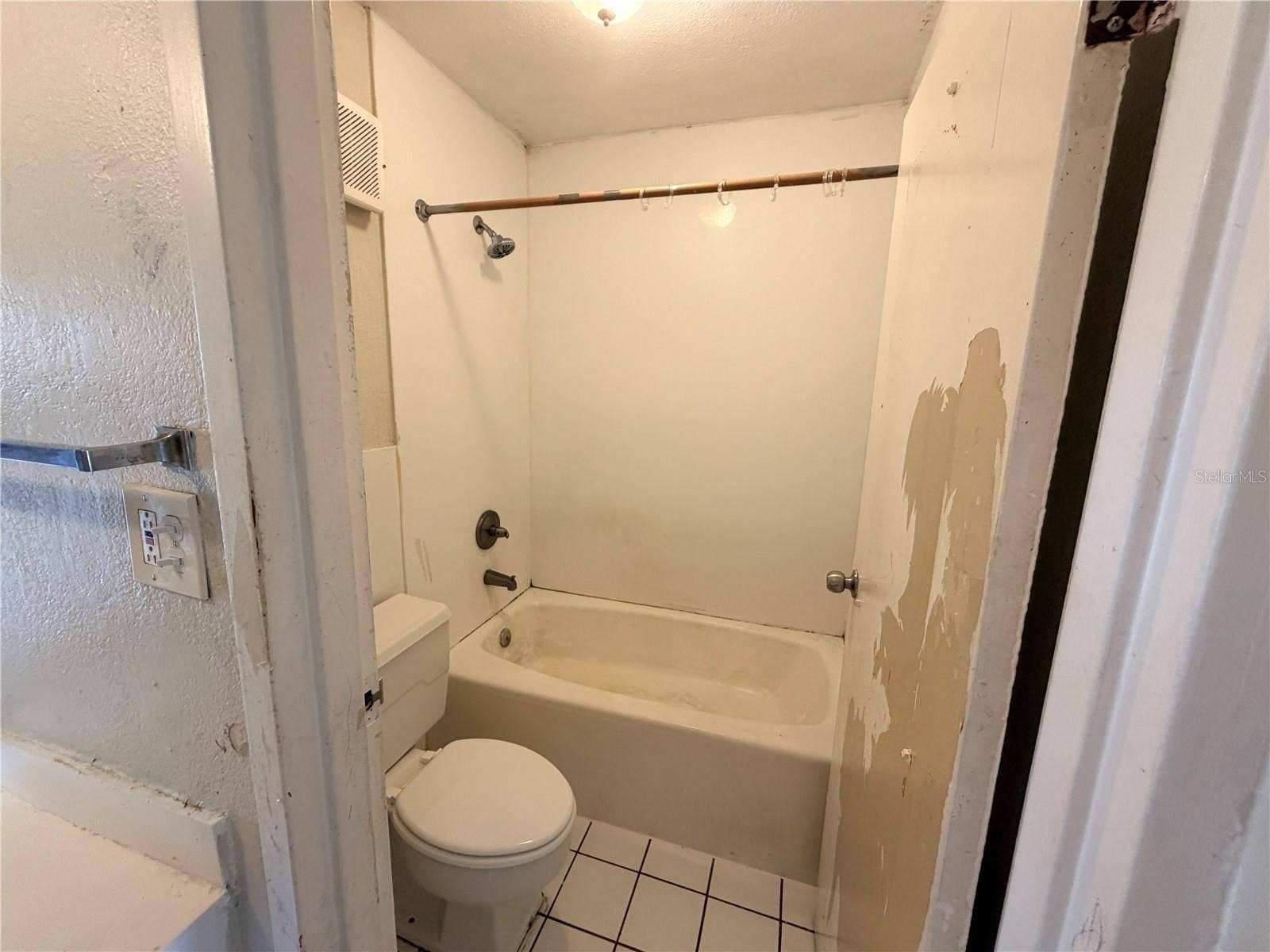 7900 S ORANGE BLOSSOM TRAIL, #2053, Orlando, FL 32809 7900 S ORANGE BLOSSOM TRAIL, #2053, Orlando, FL 32809