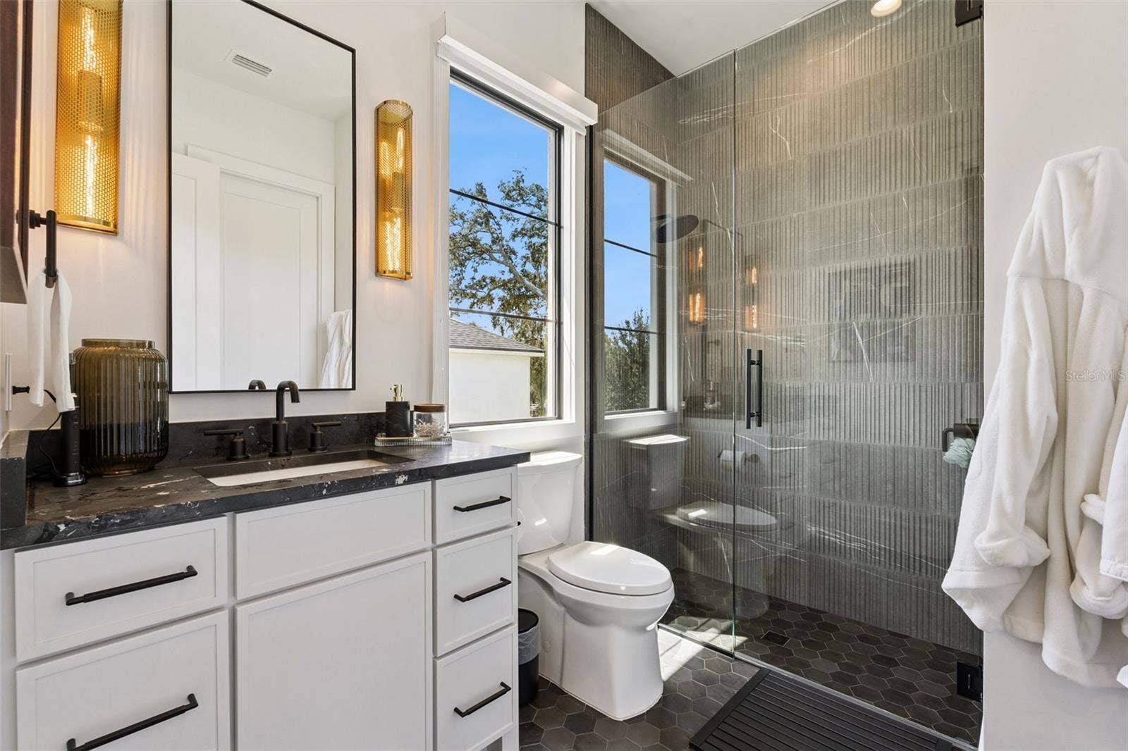 1631 HILLCREST AVENUE, Winter Park, FL 32789 1631 HILLCREST AVENUE, Winter Park, FL 32789