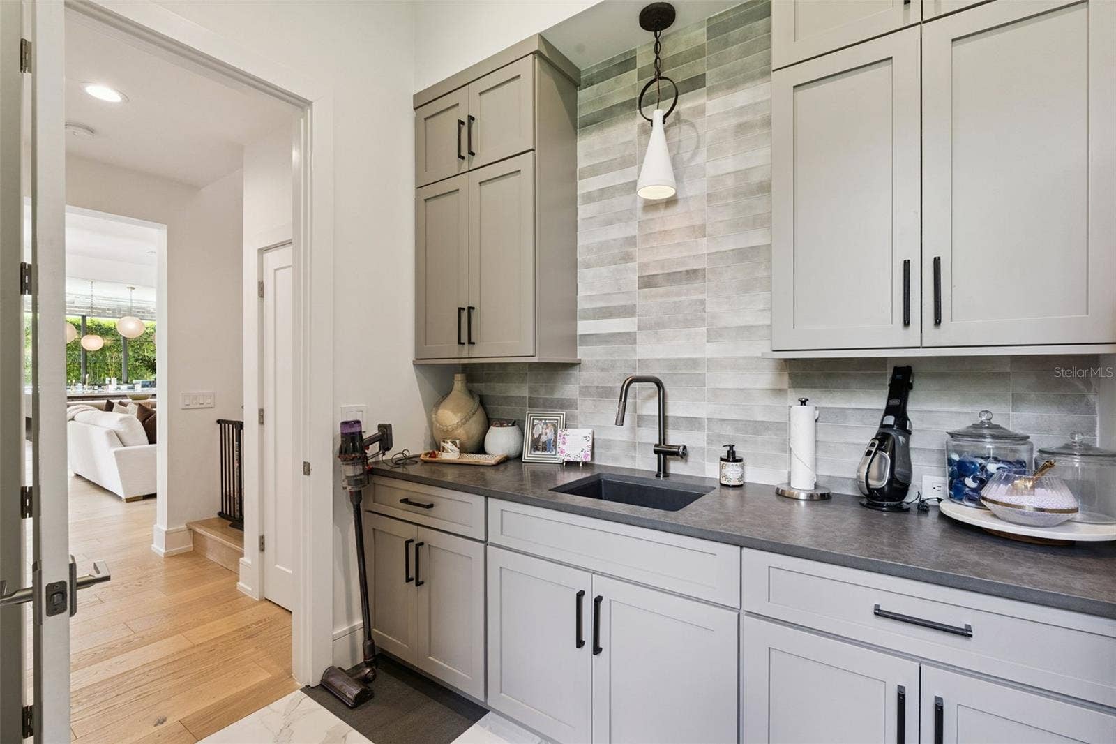 1631 HILLCREST AVENUE, Winter Park, FL 32789 1631 HILLCREST AVENUE, Winter Park, FL 32789
