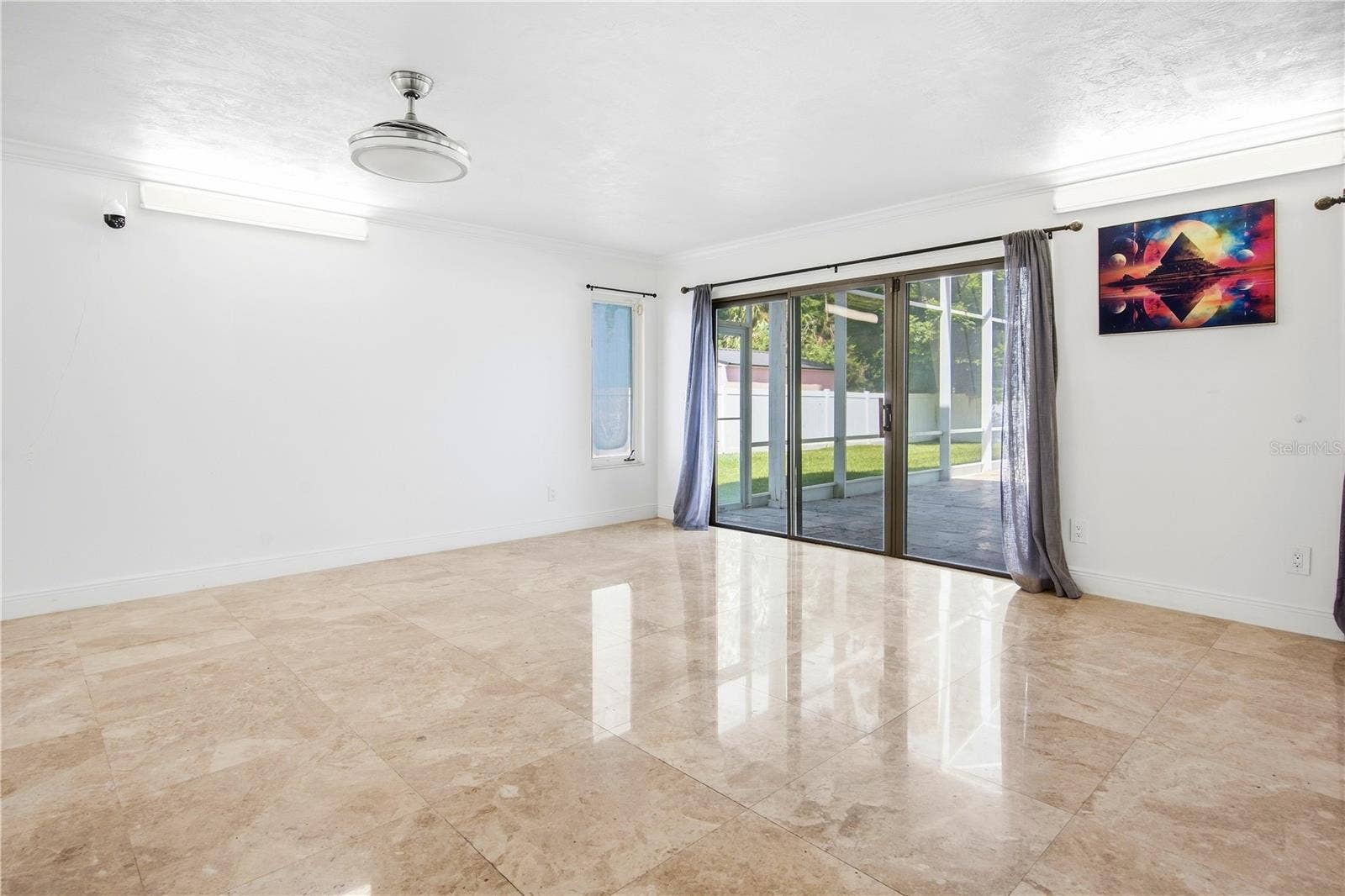 Family room and dining room combo