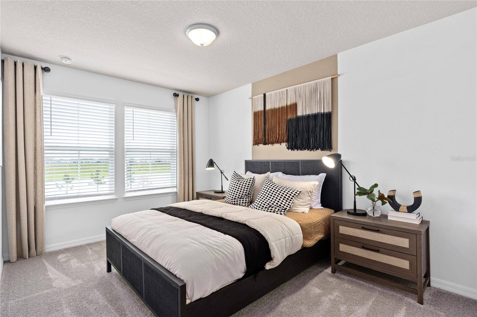 6379 ARGENT WOOD DRIVE, Winter Garden, FL 34787 Model Home Design Only. Pictures and furnishings are for illustrative purposes only. Elevations, colors and options may vary. Furniture is for model home staging only.