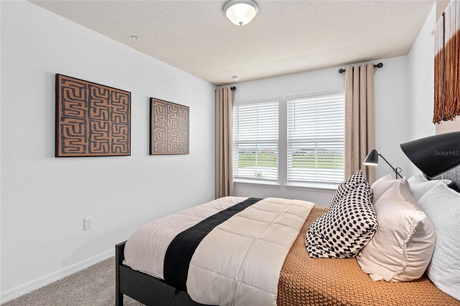 6379 ARGENT WOOD DRIVE, Winter Garden, FL 34787 Model Home Design Only. Pictures and furnishings are for illustrative purposes only. Elevations, colors and options may vary. Furniture is for model home staging only.