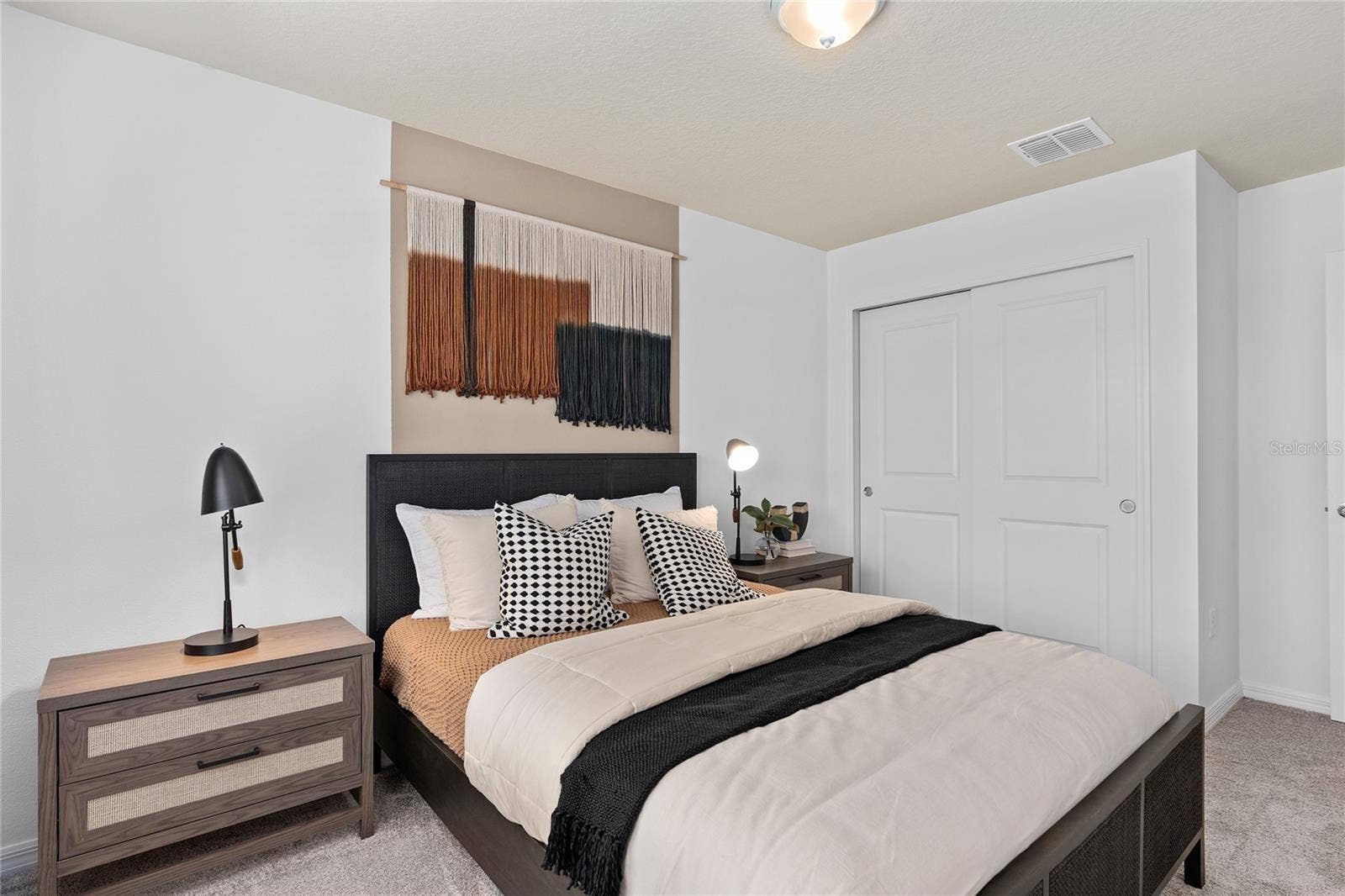 6379 ARGENT WOOD DRIVE, Winter Garden, FL 34787 Model Home Design Only. Pictures and furnishings are for illustrative purposes only. Elevations, colors and options may vary. Furniture is for model home staging only.