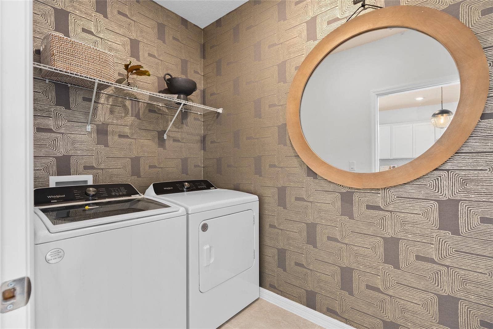 6379 ARGENT WOOD DRIVE, Winter Garden, FL 34787 Model Home Design Only. Pictures and furnishings are for illustrative purposes only. Elevations, colors and options may vary. Furniture is for model home staging only.