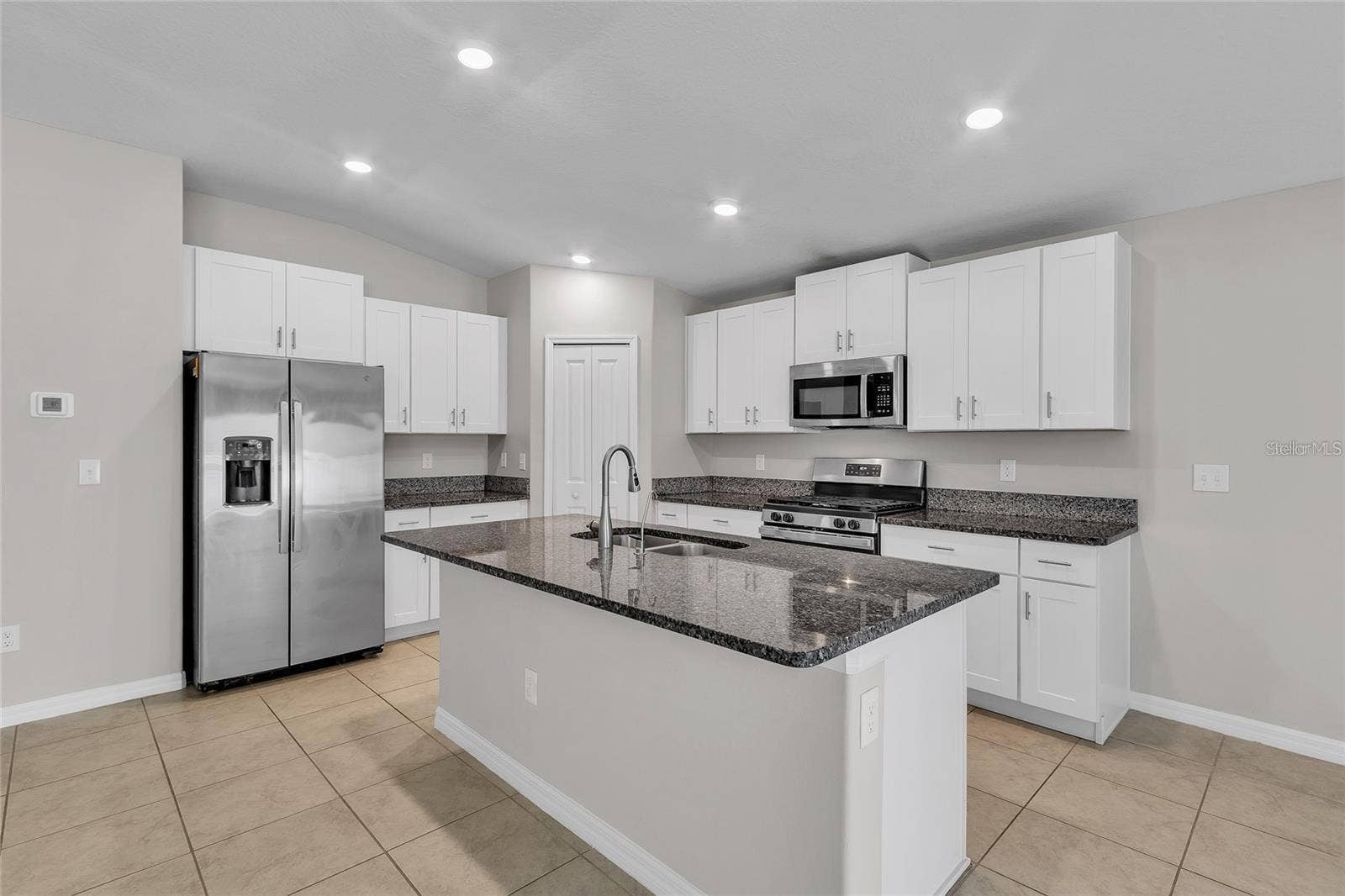10357 SCARLET SKIMMER DRIVE, Riverview, FL 33578 10357 SCARLET SKIMMER DRIVE, Riverview, FL 33578