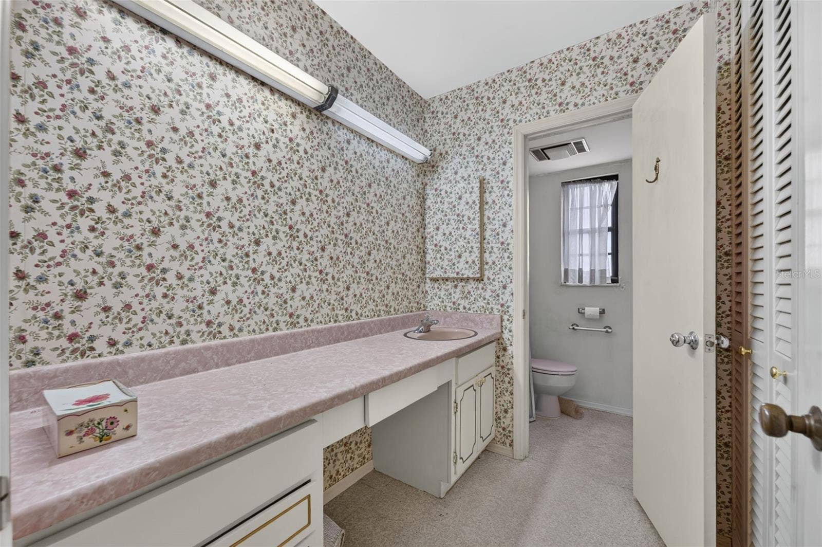 100 S INTERLACHEN AVENUE, #401, Winter Park, FL 32789 Primary Bath