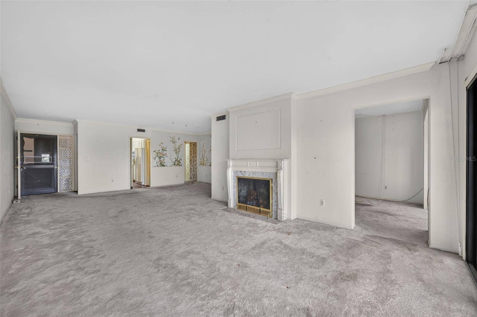 100 S INTERLACHEN AVENUE, #401, Winter Park, FL 32789 100 S INTERLACHEN AVENUE, #401, Winter Park, FL 32789