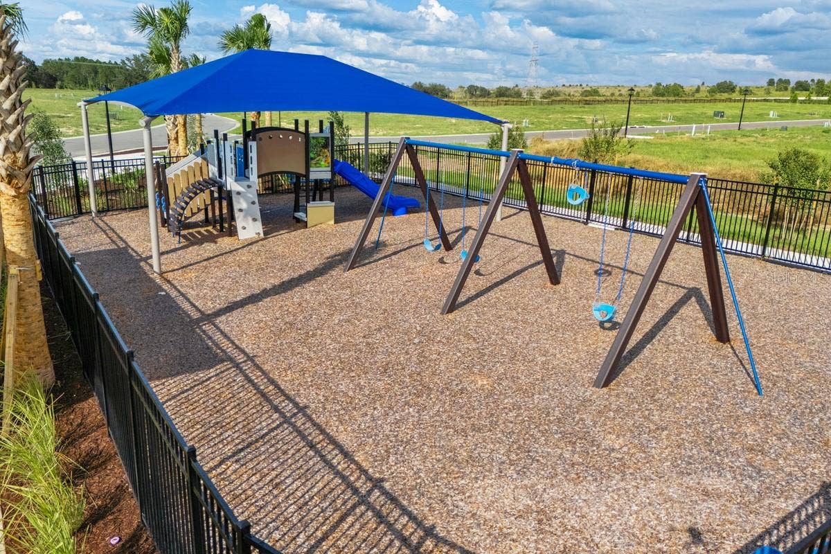 6757 RODERICK WAY, Howey In The Hills, FL 34737 Community Playground