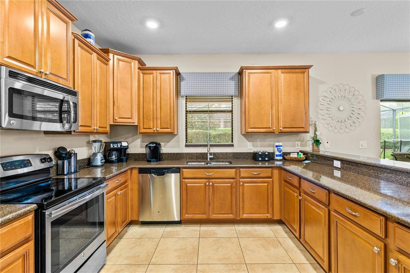 9155 WEDGE DRIVE, Davenport, FL 33896 9155 WEDGE DRIVE, Davenport, FL 33896