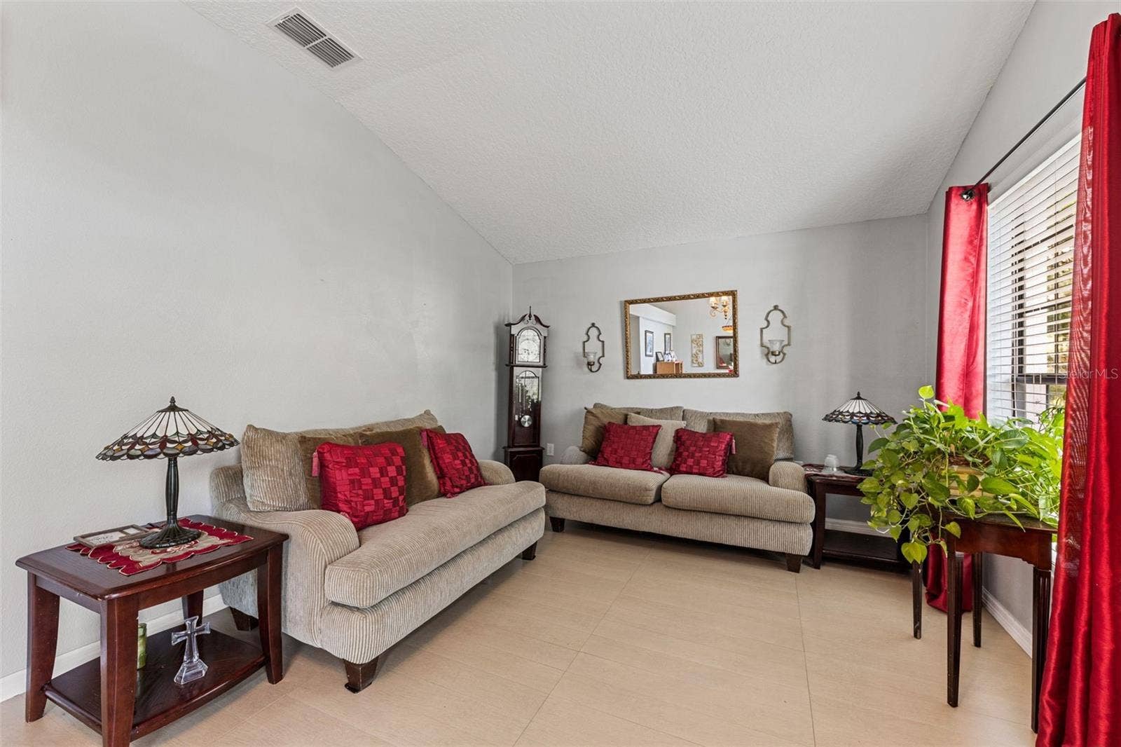 137 BLUEFIELD AVENUE, Deltona, FL 32738 137 BLUEFIELD AVENUE, Deltona, FL 32738