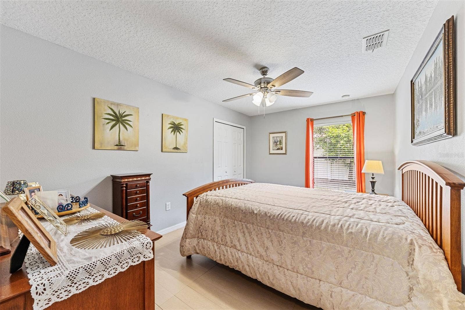 137 BLUEFIELD AVENUE, Deltona, FL 32738 137 BLUEFIELD AVENUE, Deltona, FL 32738