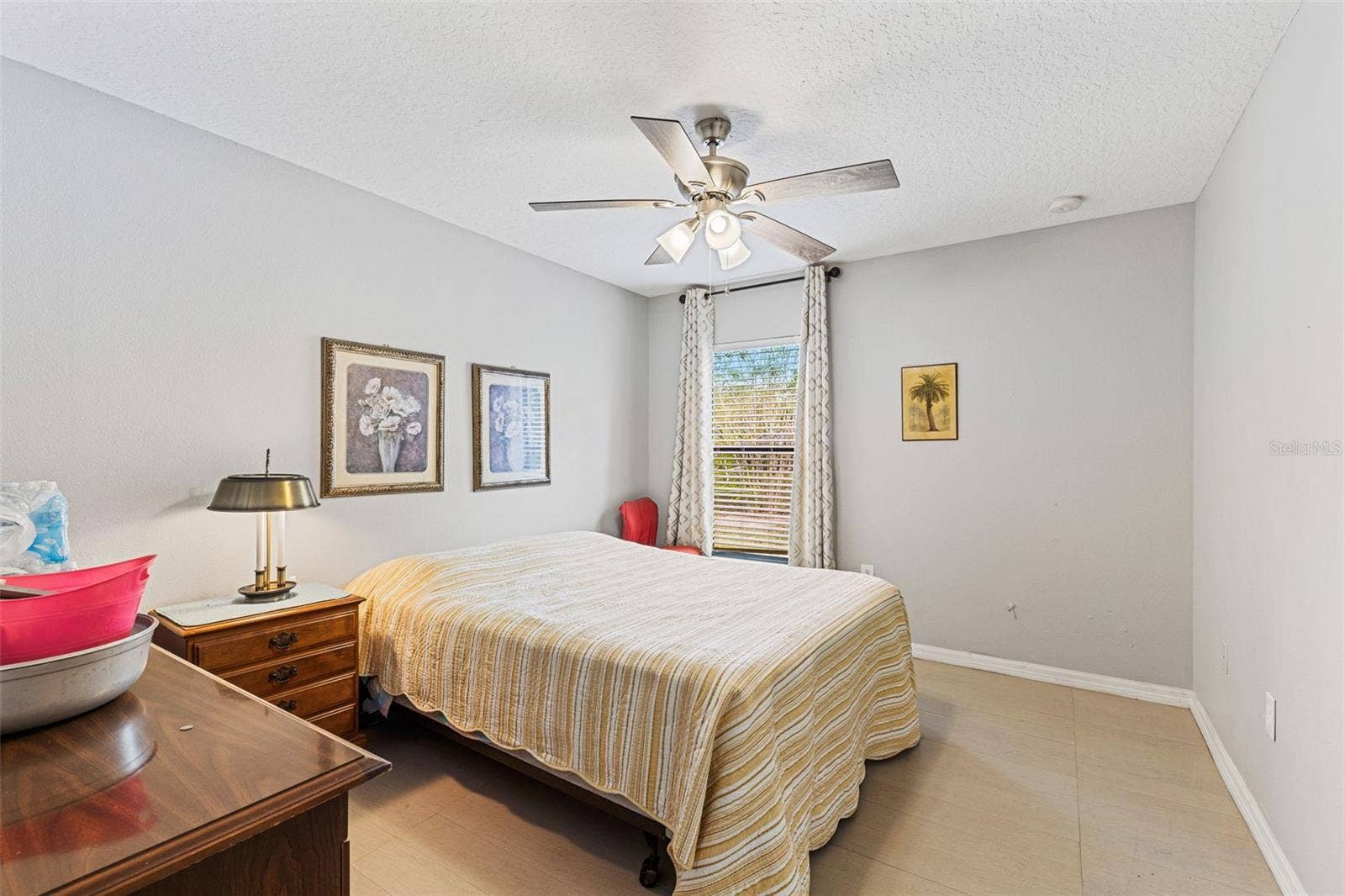 137 BLUEFIELD AVENUE, Deltona, FL 32738 137 BLUEFIELD AVENUE, Deltona, FL 32738