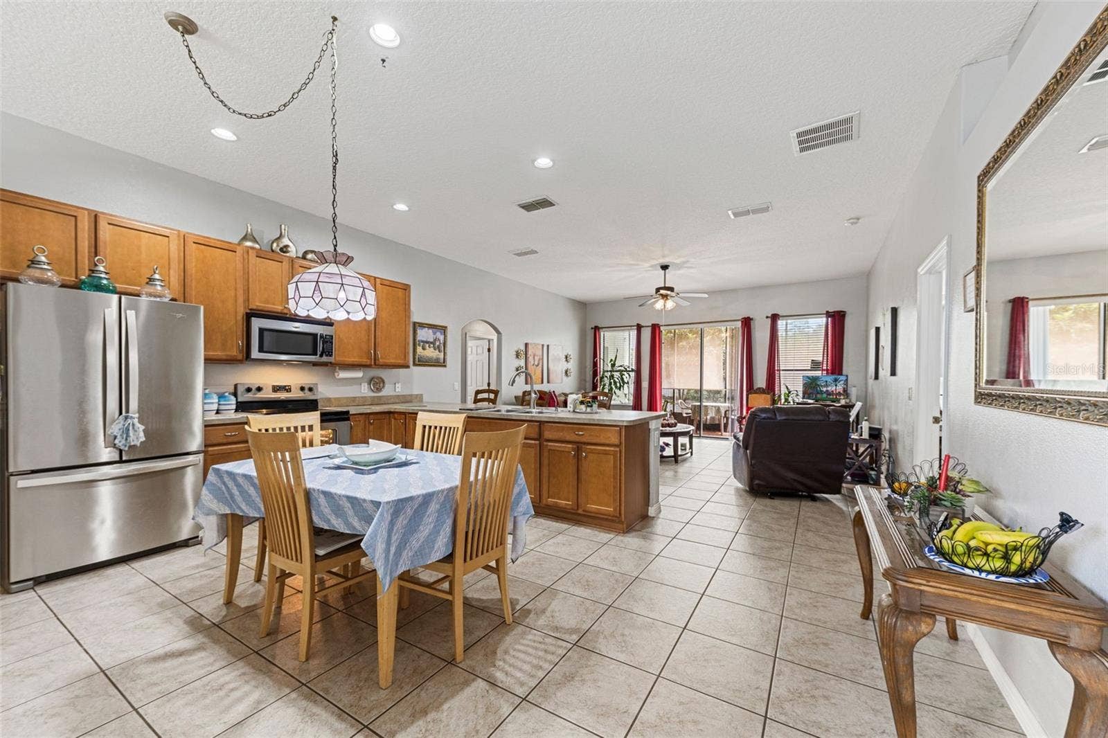 137 BLUEFIELD AVENUE, Deltona, FL 32738 137 BLUEFIELD AVENUE, Deltona, FL 32738