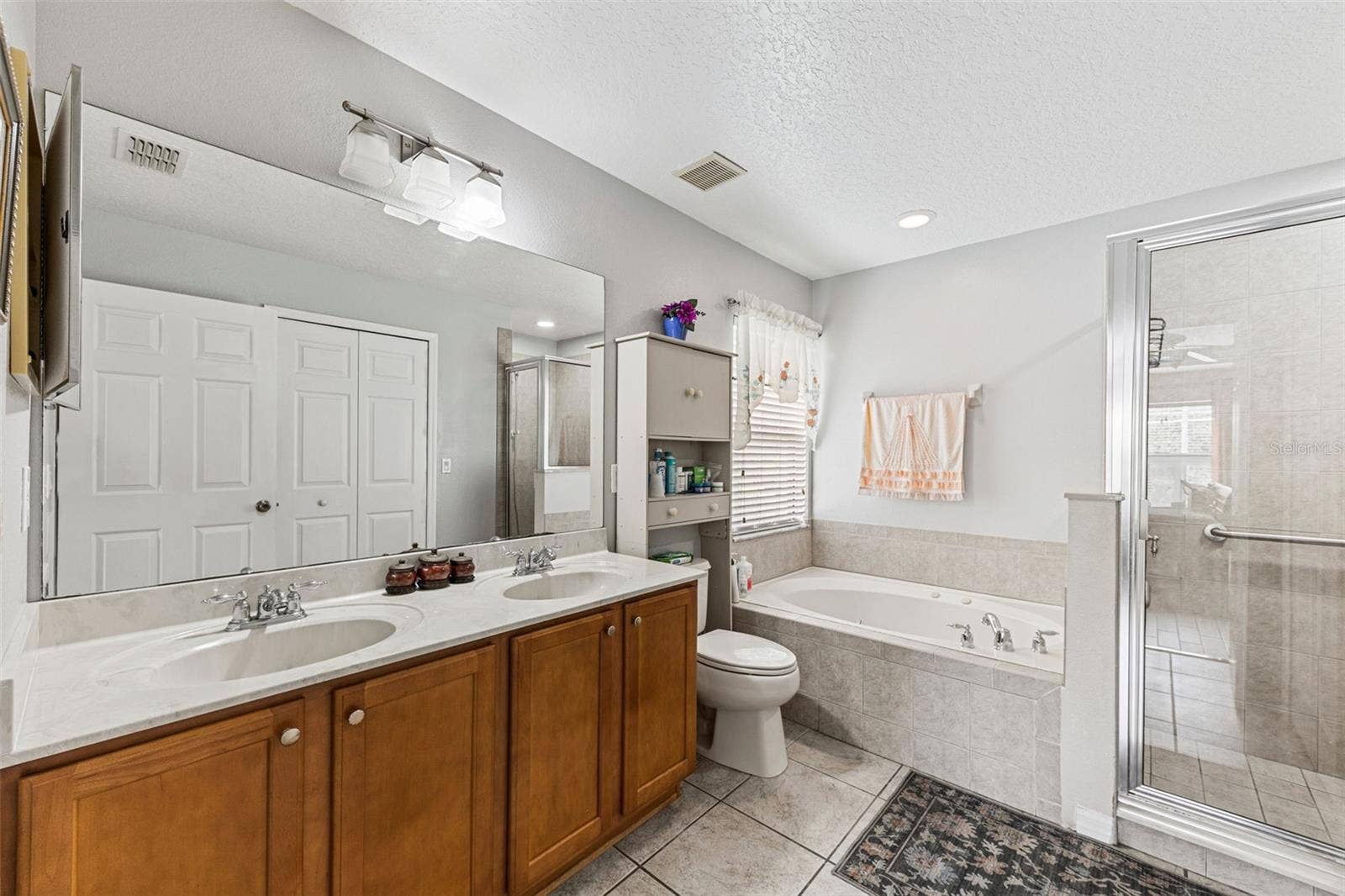 137 BLUEFIELD AVENUE, Deltona, FL 32738 137 BLUEFIELD AVENUE, Deltona, FL 32738
