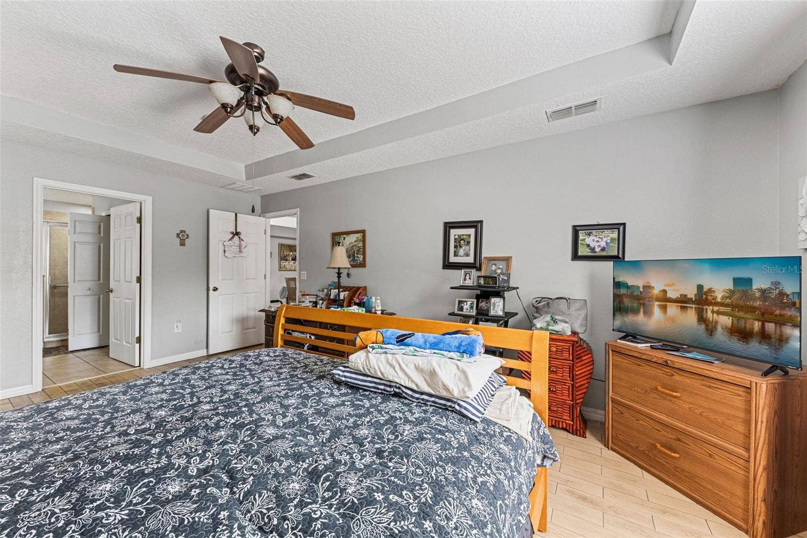 137 BLUEFIELD AVENUE, Deltona, FL 32738 137 BLUEFIELD AVENUE, Deltona, FL 32738