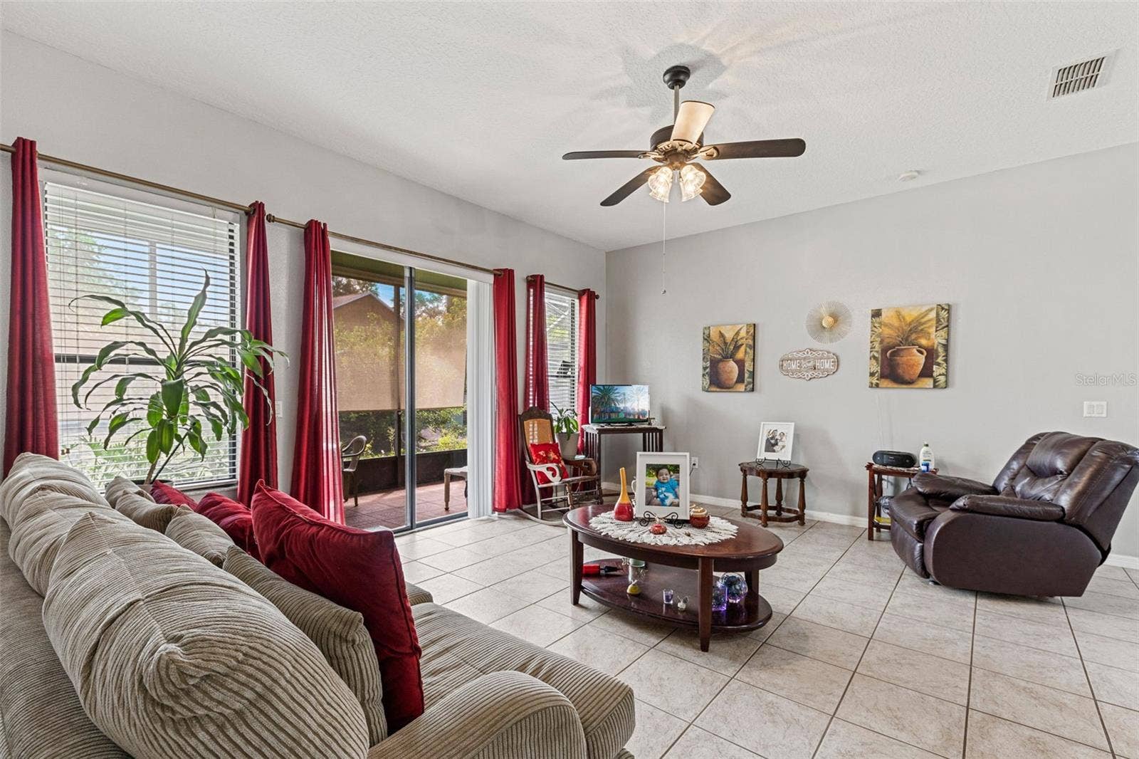 137 BLUEFIELD AVENUE, Deltona, FL 32738 137 BLUEFIELD AVENUE, Deltona, FL 32738