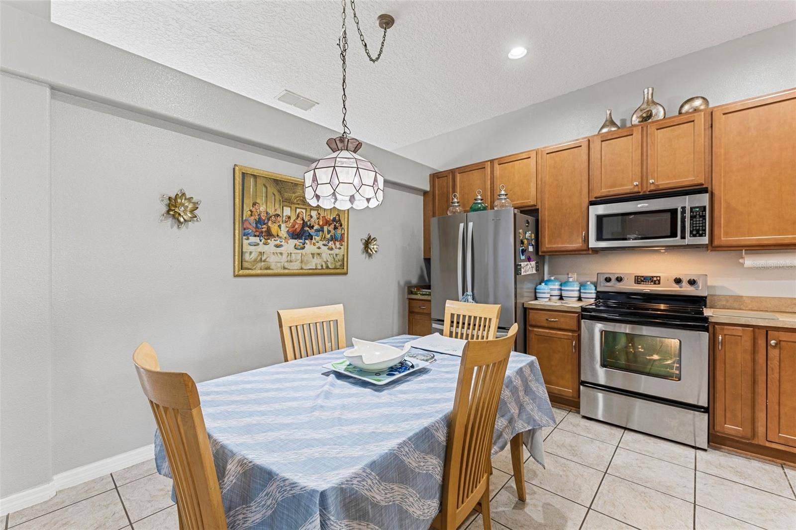 137 BLUEFIELD AVENUE, Deltona, FL 32738 137 BLUEFIELD AVENUE, Deltona, FL 32738