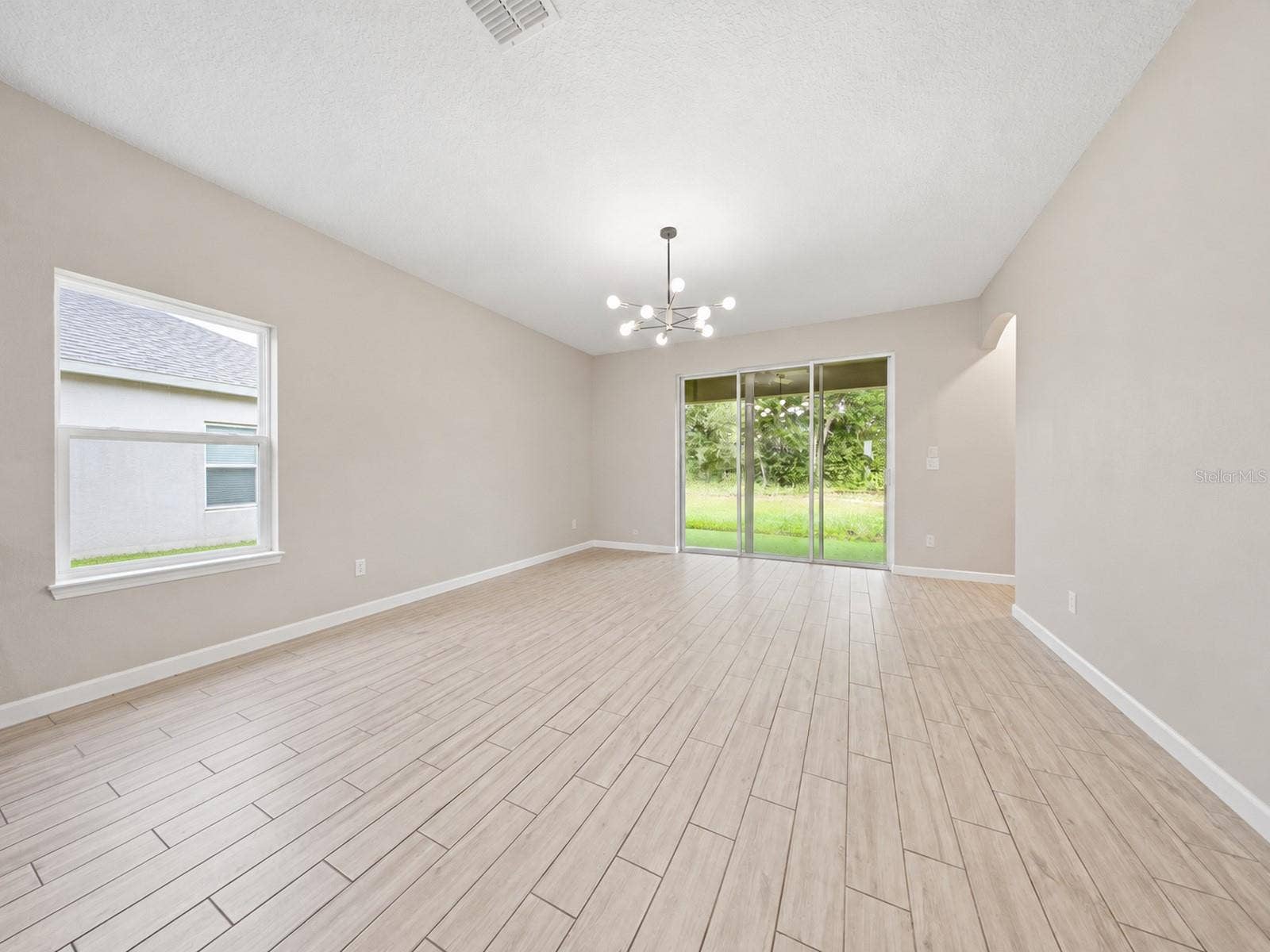 1034 CHELAN FALLS DRIVE, Deland, FL 32724 1034 CHELAN FALLS DRIVE, Deland, FL 32724