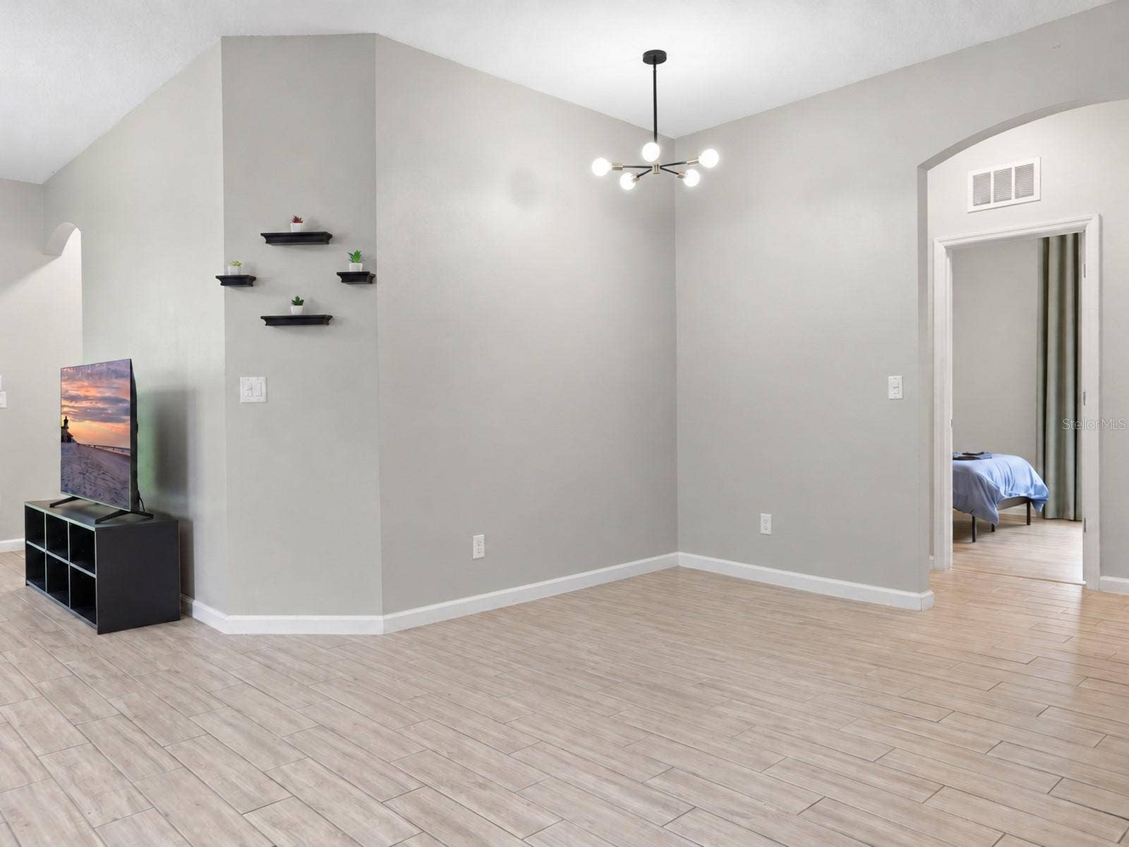 1034 CHELAN FALLS DRIVE, Deland, FL 32724 1034 CHELAN FALLS DRIVE, Deland, FL 32724