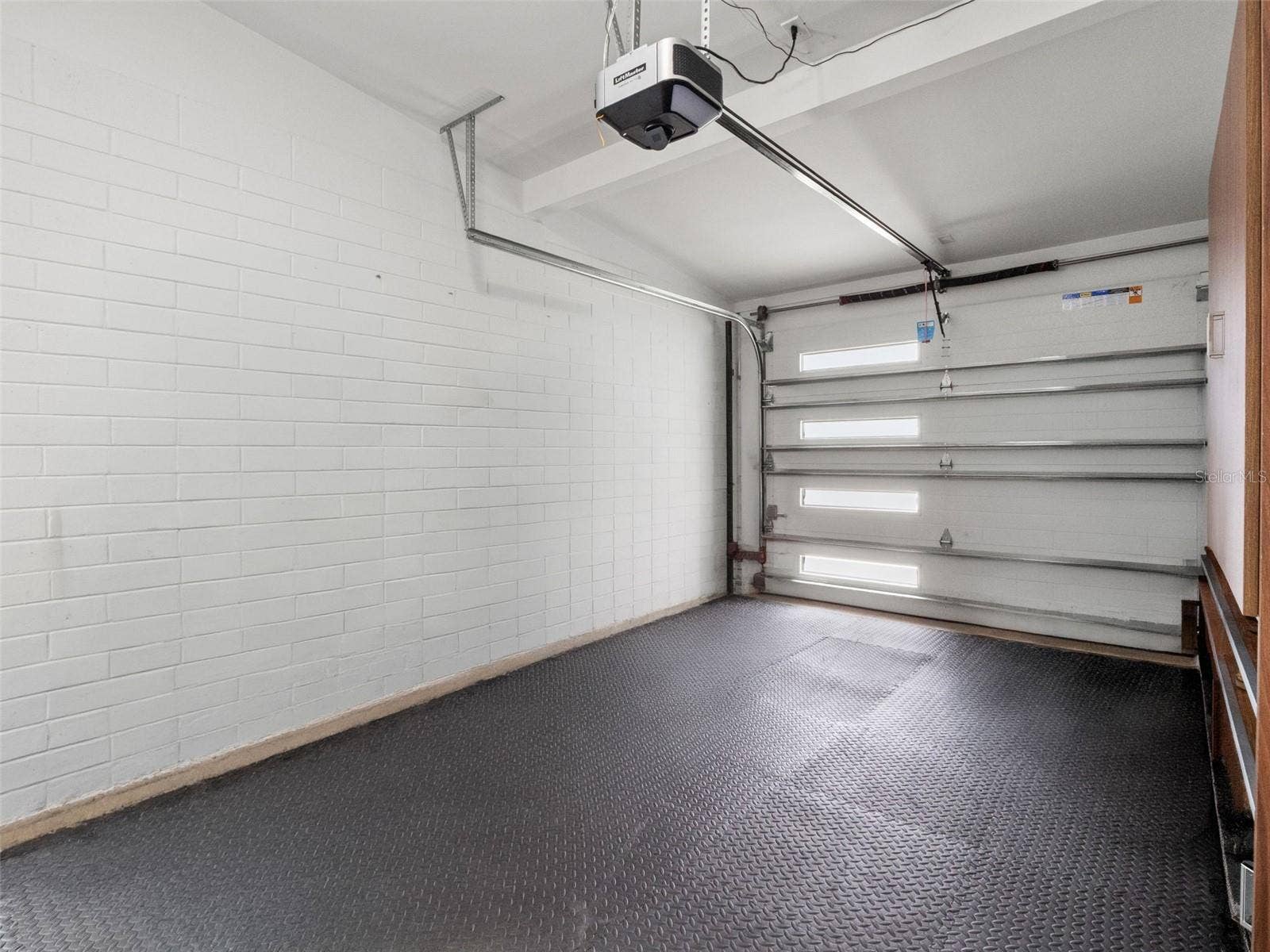 1502 DOVE DRIVE, Orlando, FL 32803 Garage interior