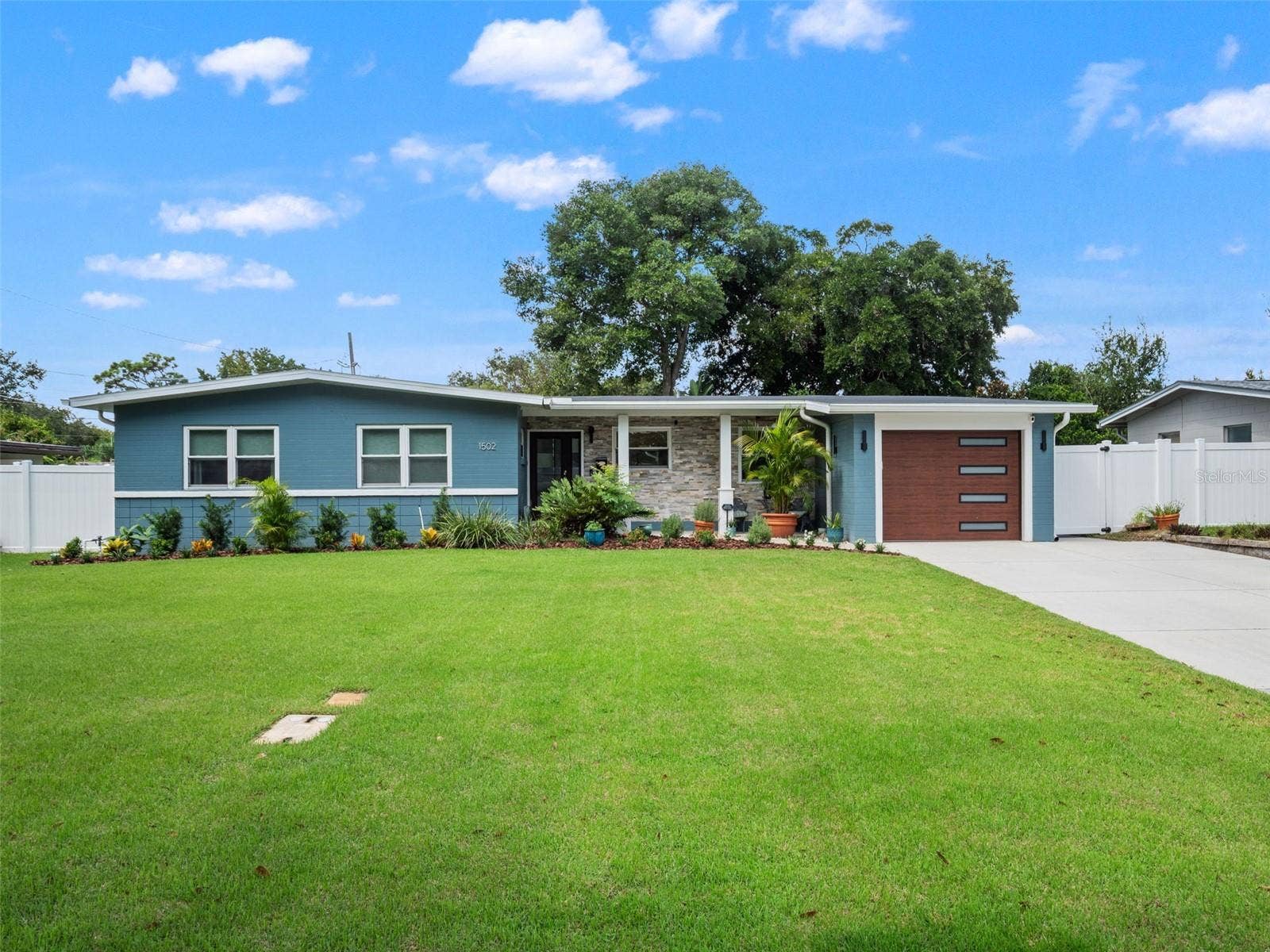 1502 DOVE DRIVE, Orlando, FL 32803 1502 DOVE DRIVE, Orlando, FL 32803