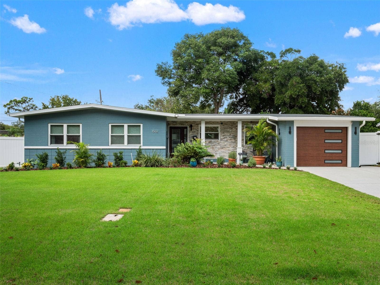 1502 DOVE DRIVE, Orlando, FL 32803 1502 DOVE DRIVE, Orlando, FL 32803