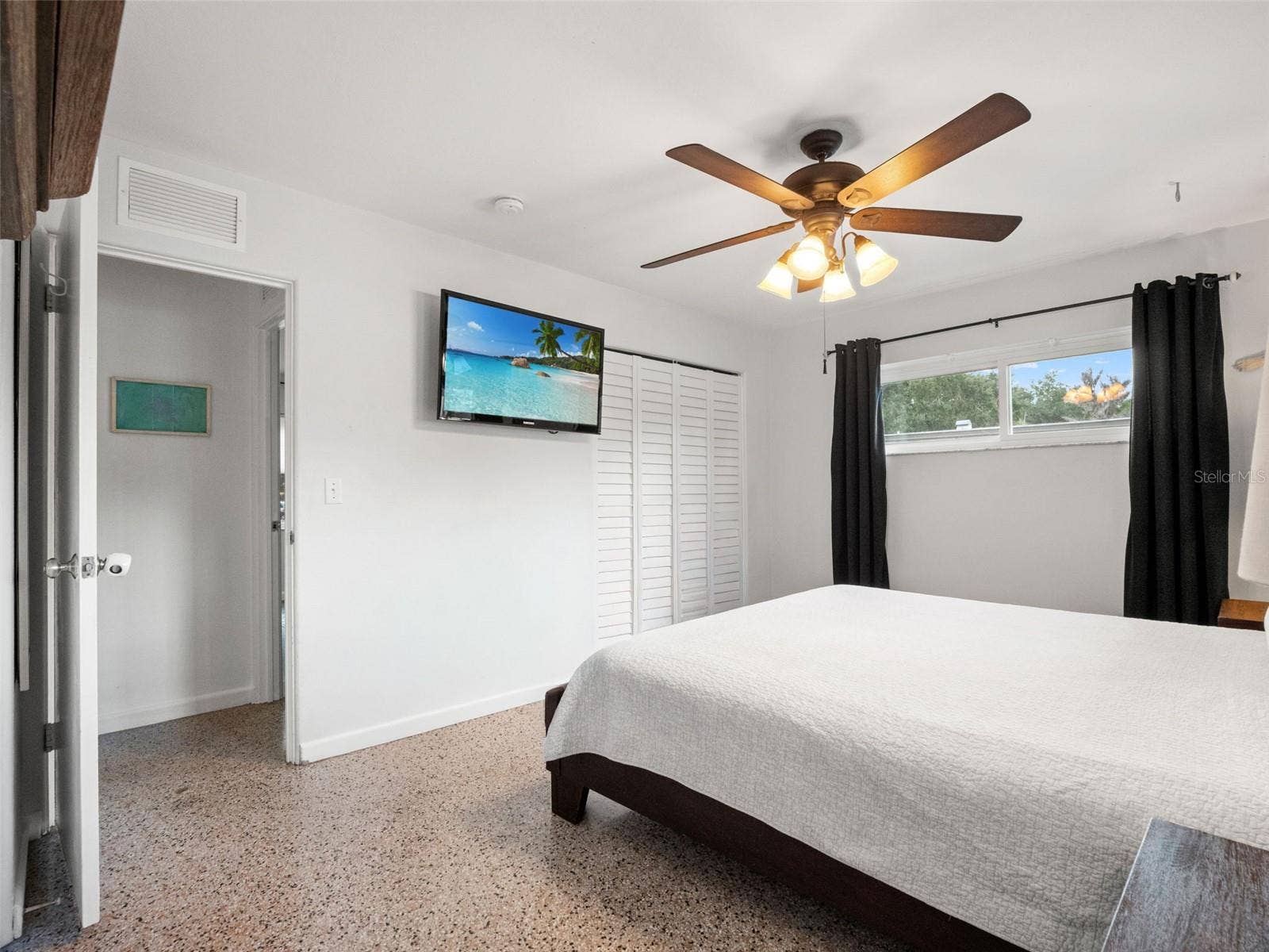 1502 DOVE DRIVE, Orlando, FL 32803 Bed 2 w en suite view 2