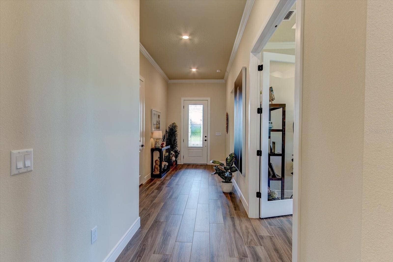 9177 SPLASHING DRIVE, Melbourne, FL 32940 Foyer