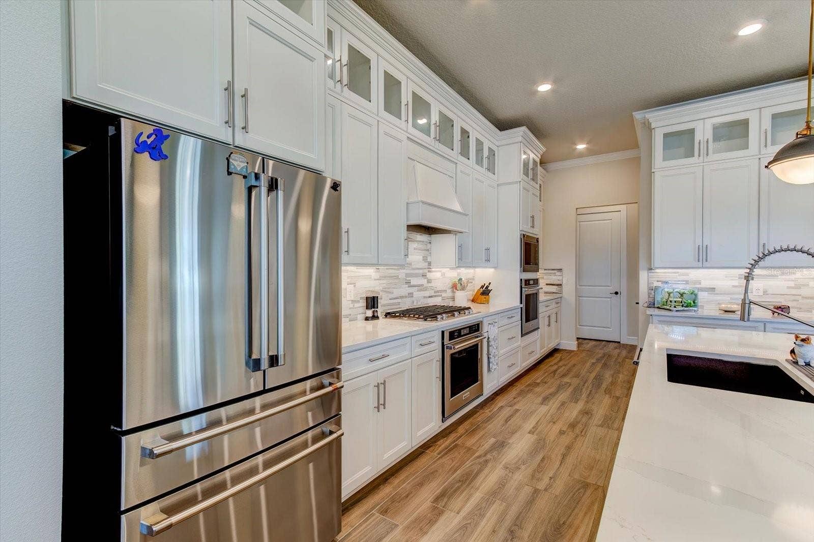 9177 SPLASHING DRIVE, Melbourne, FL 32940 Kitchen Aid Appliances