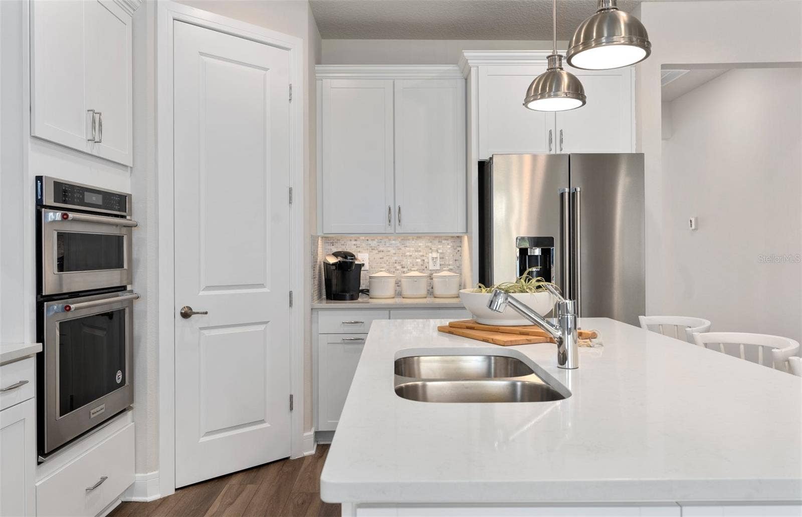 2189 MOSSY VINE AVENUE, St Cloud, FL 34771 Model Home Design Only. Pictures and furnishings are for illustrative purposes only. Elevations, colors and options may vary. Furniture is for model home staging only.