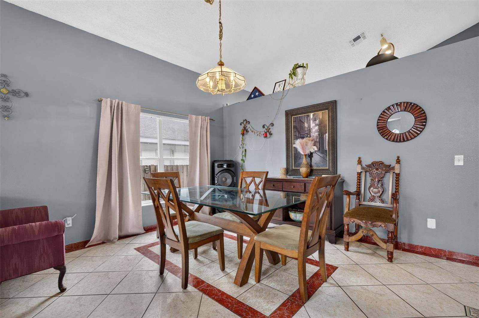 268 EASTON CIRCLE, Oviedo, FL 32765 Dining